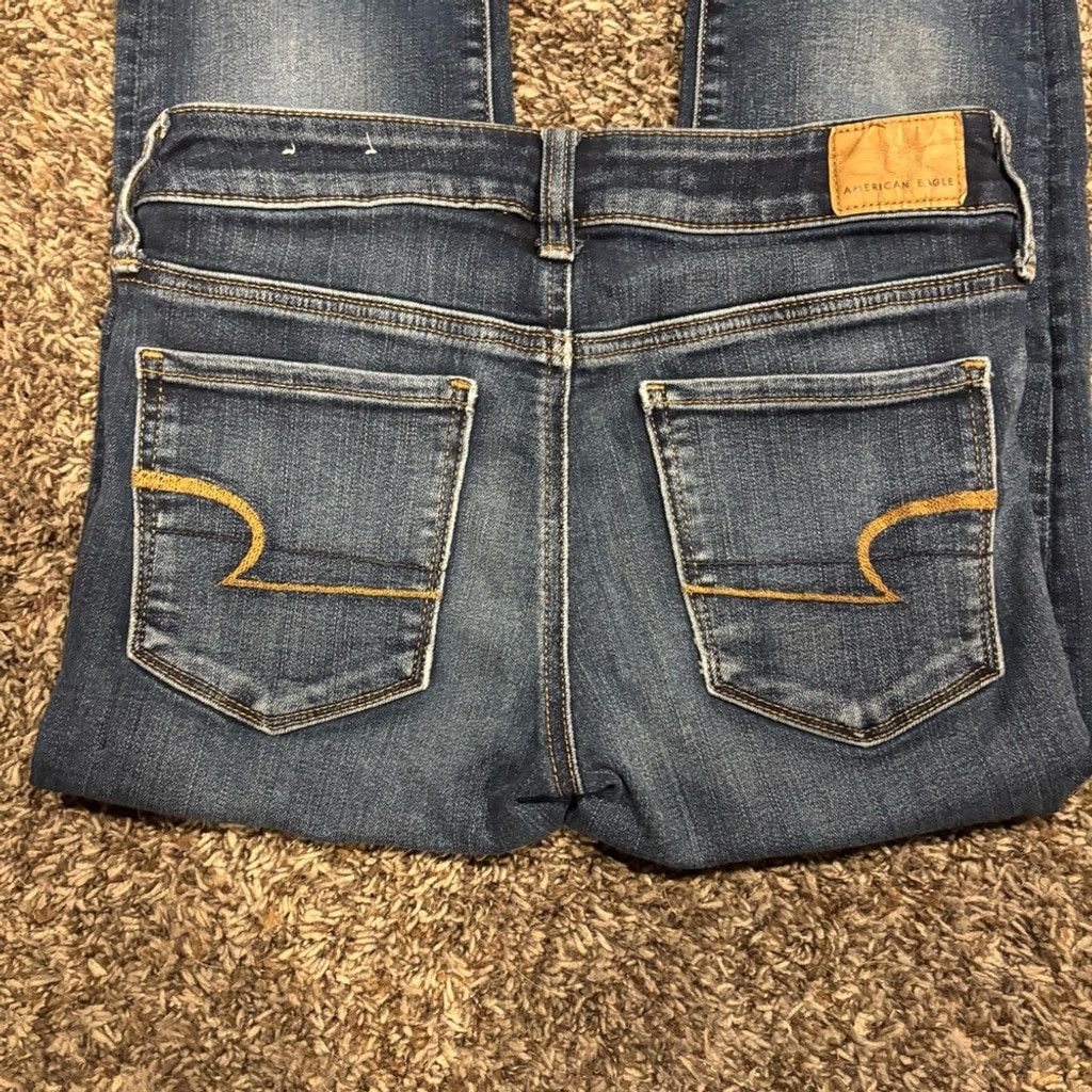 American Eagle Outfitters American Eagle Blue Skinny Jeans with Vintage Fading Size 26" / US 2 / IT 38 - 1 Thumbnail