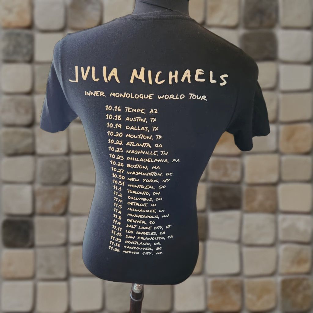 Vintage Julia Michaels T Shirt Inner Monologue World Tour Graphic Black Stars Size S Size S / US 4 / IT 40 - 1 Thumbnail