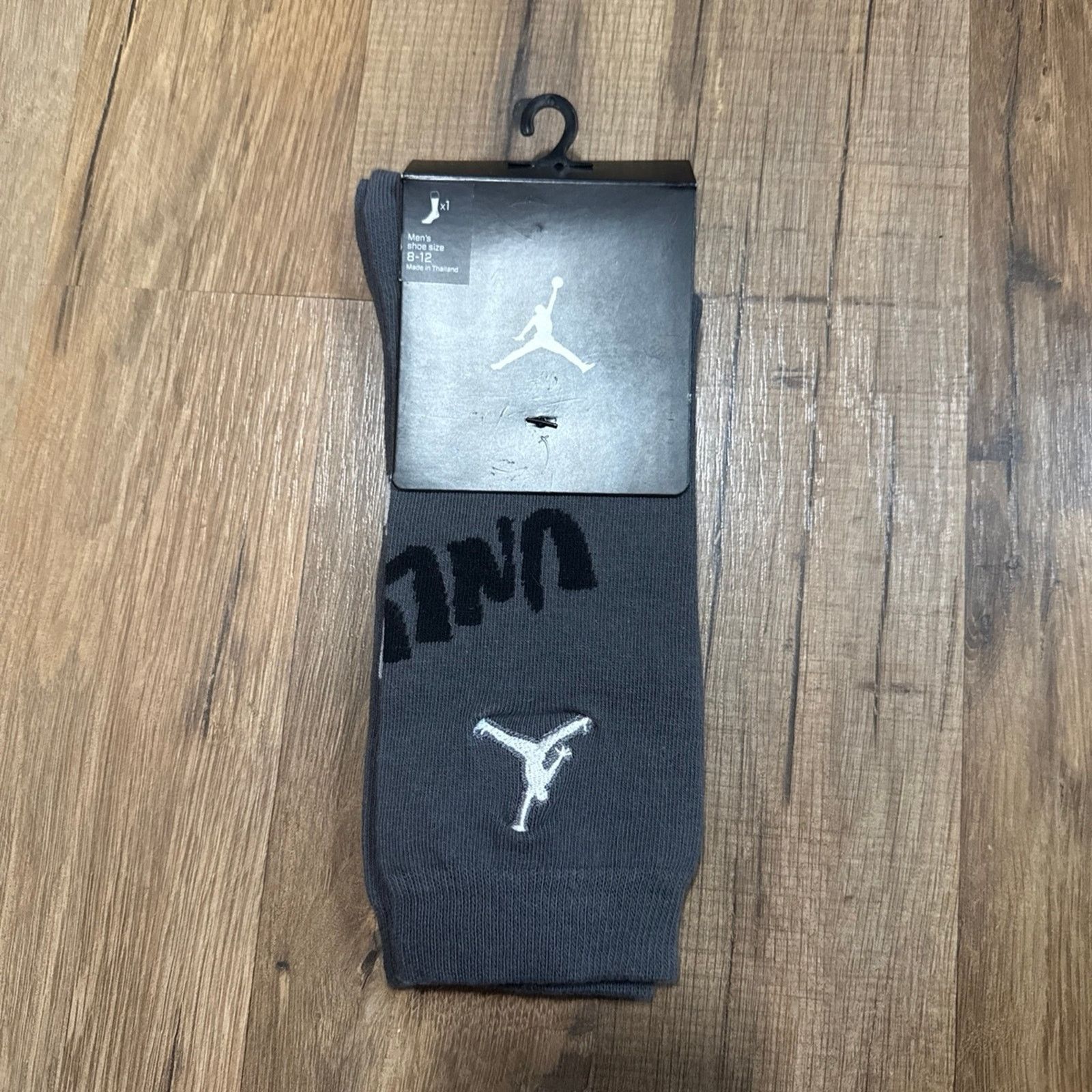 Jordan Brand 2016 Air Jordan Unlucky Crew Socks Size ONE SIZE - 1 Thumbnail