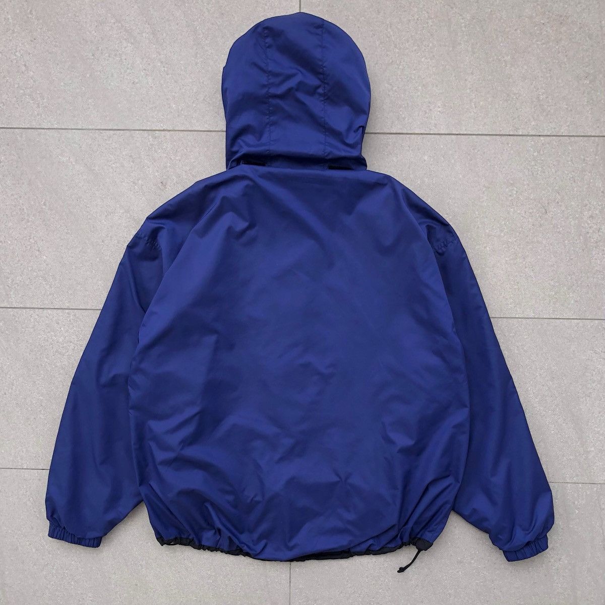 Sergio Tacchini Sergio Tacchini Embroidery Logo Windbreaker Jacket Size US L / EU 52-54 / 3 - 5 Thumbnail