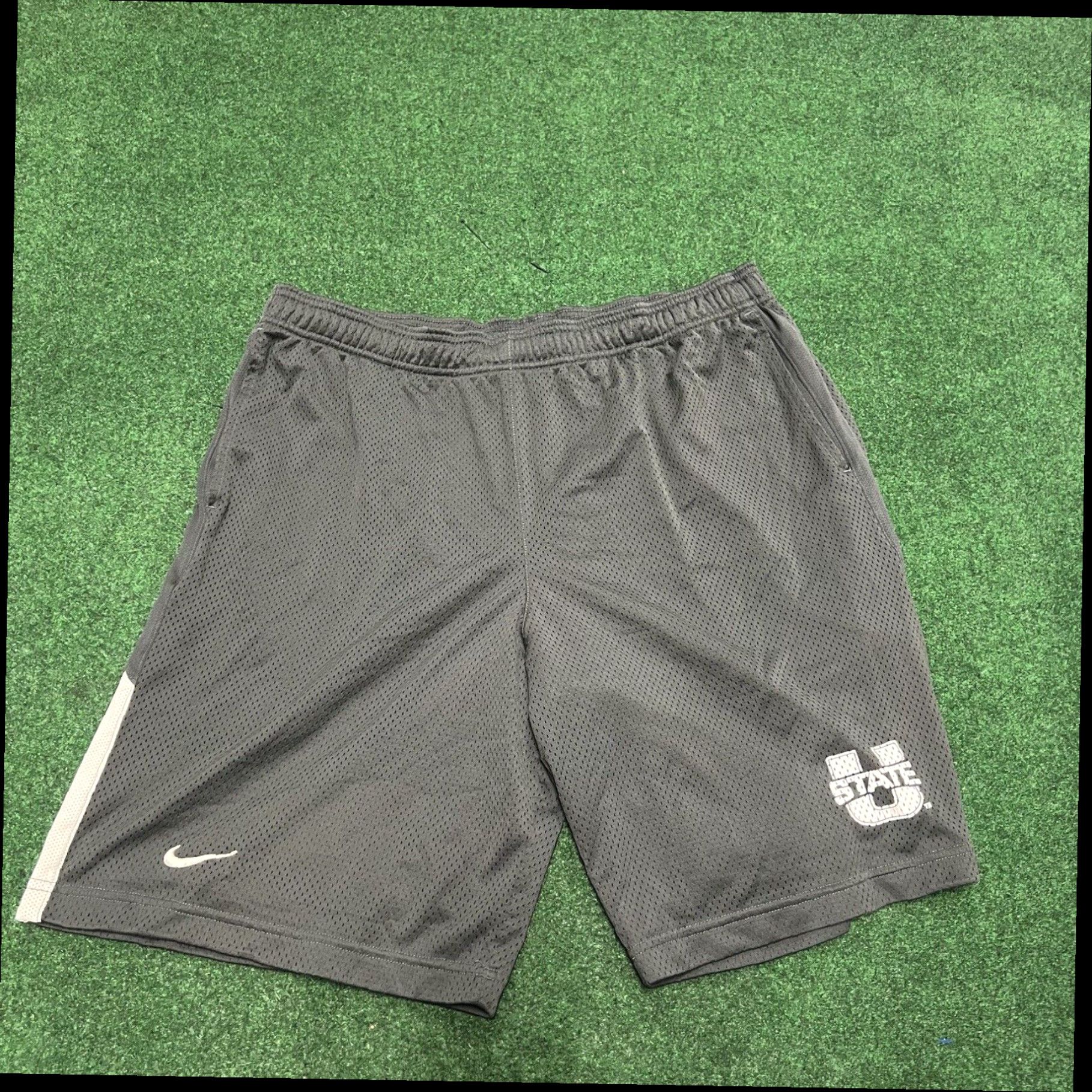Nike Nike Dri-Fit Utah State Mens Large Gray Basketball Shorts Aggies Size US 33 - 1 Thumbnail