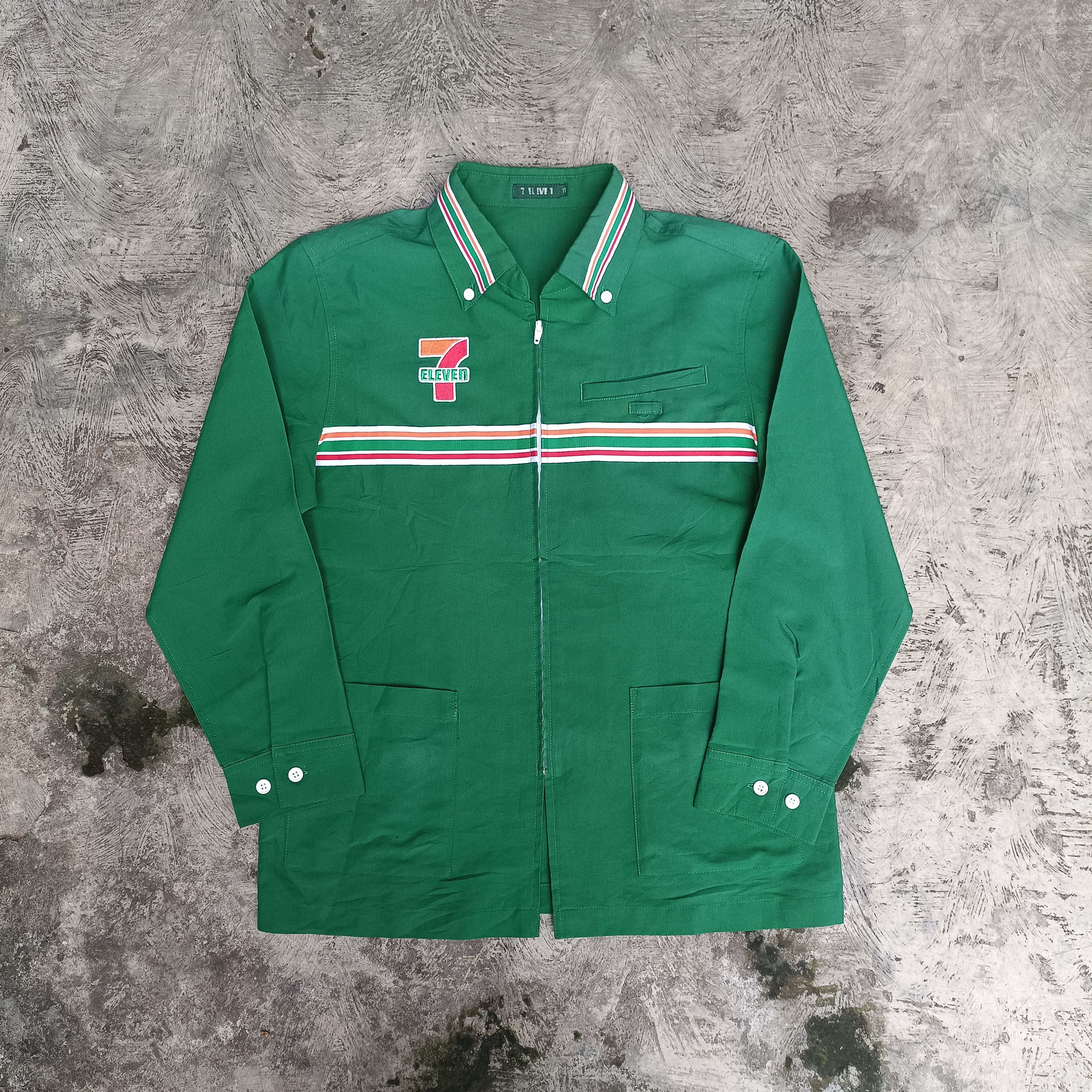Japanese Brand Vintage 7eleven worker zipup uniform Size US M / EU 48-50 / 2 - 1 Thumbnail