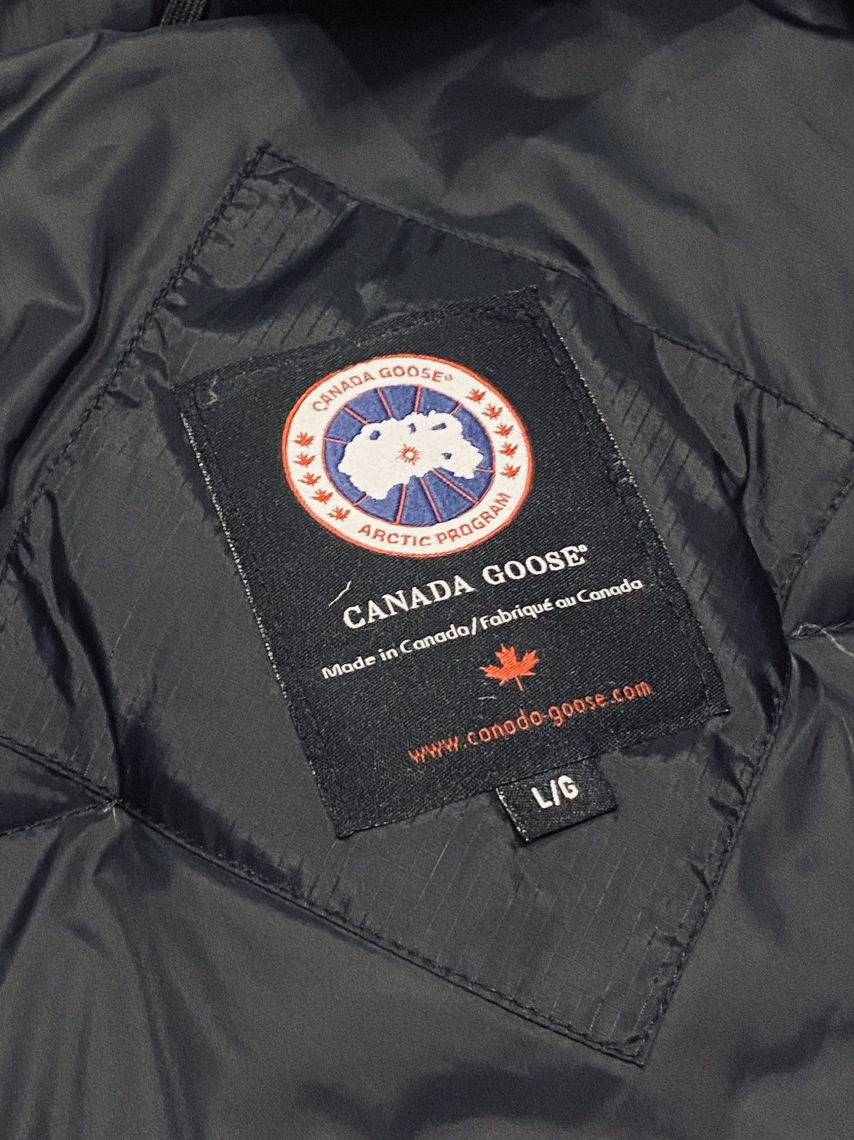 Canada Goose Canada Goose Black Badge Jacket Size US L / EU 52-54 / 3 - 3 Thumbnail