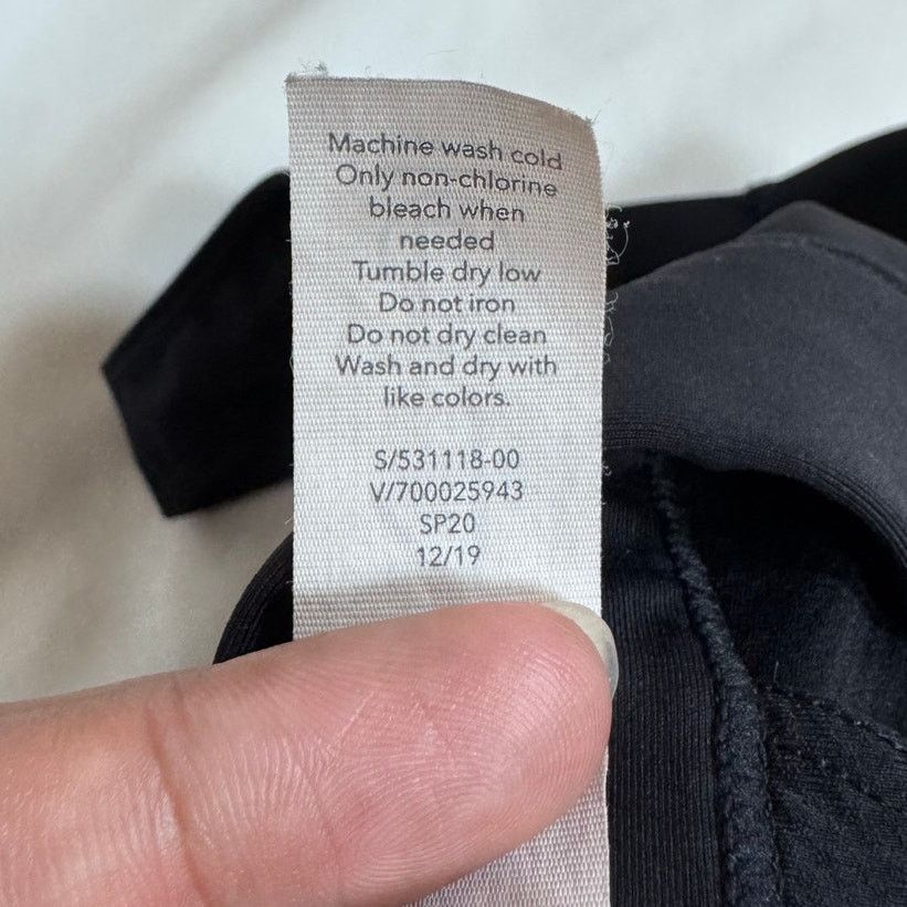 Athleta Athleta Black Sports Bra Support Strappy Back Women’s Size S Size ONE SIZE - 4 Thumbnail