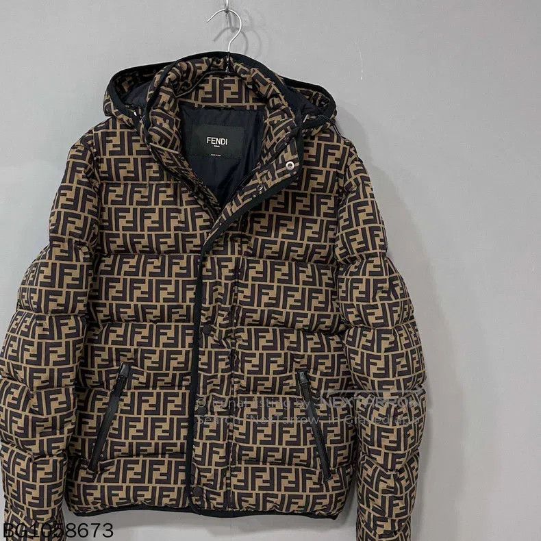 Fendi Fendi Floral printed puffer coat Size US S / EU 44-46 / 1 - 1 Thumbnail
