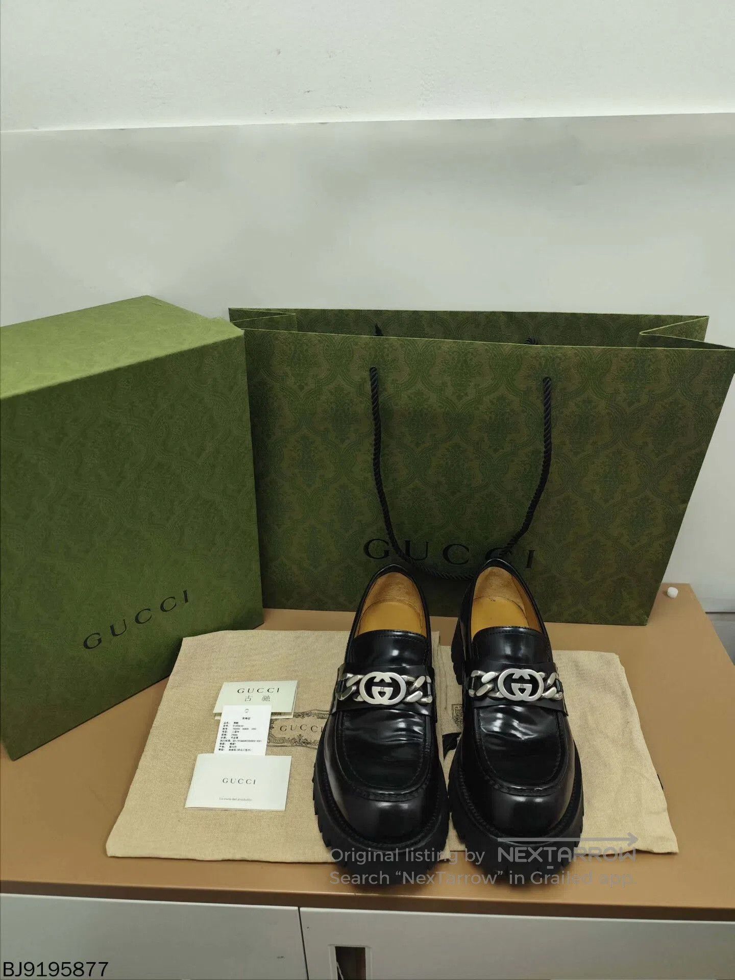 Gucci gucci interlocking leather platform loafers size 9. Size US 9 / EU 42 - 1 Thumbnail