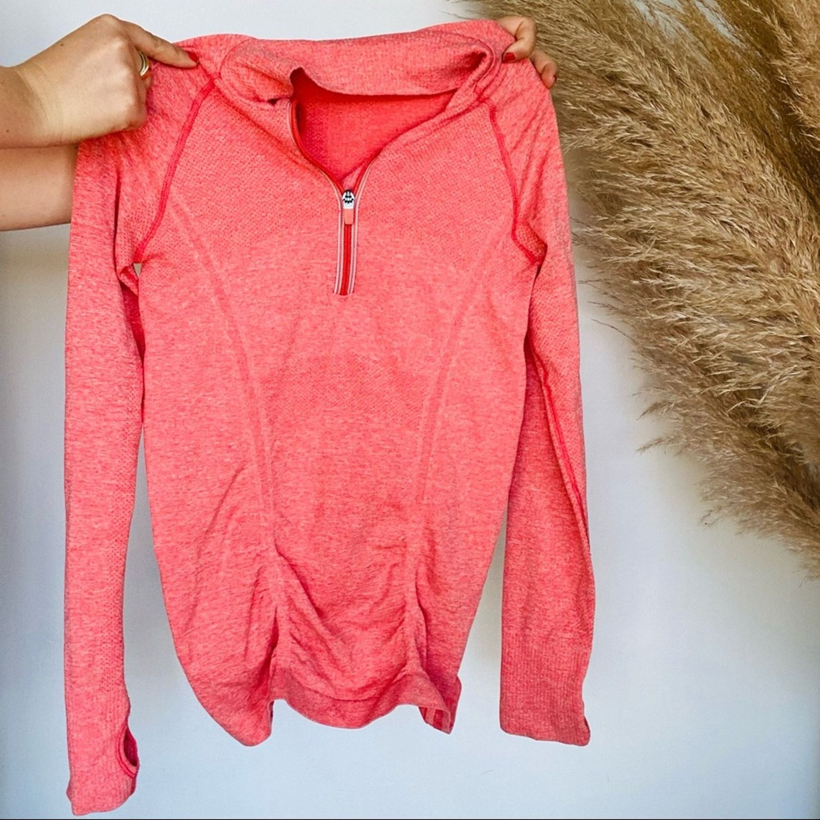 Athleta ATHLETA Salmon Peach Long Sleeve Zip Sweater Shirt Jacket Size XS / US 0-2 / IT 36-38 - 4 Thumbnail