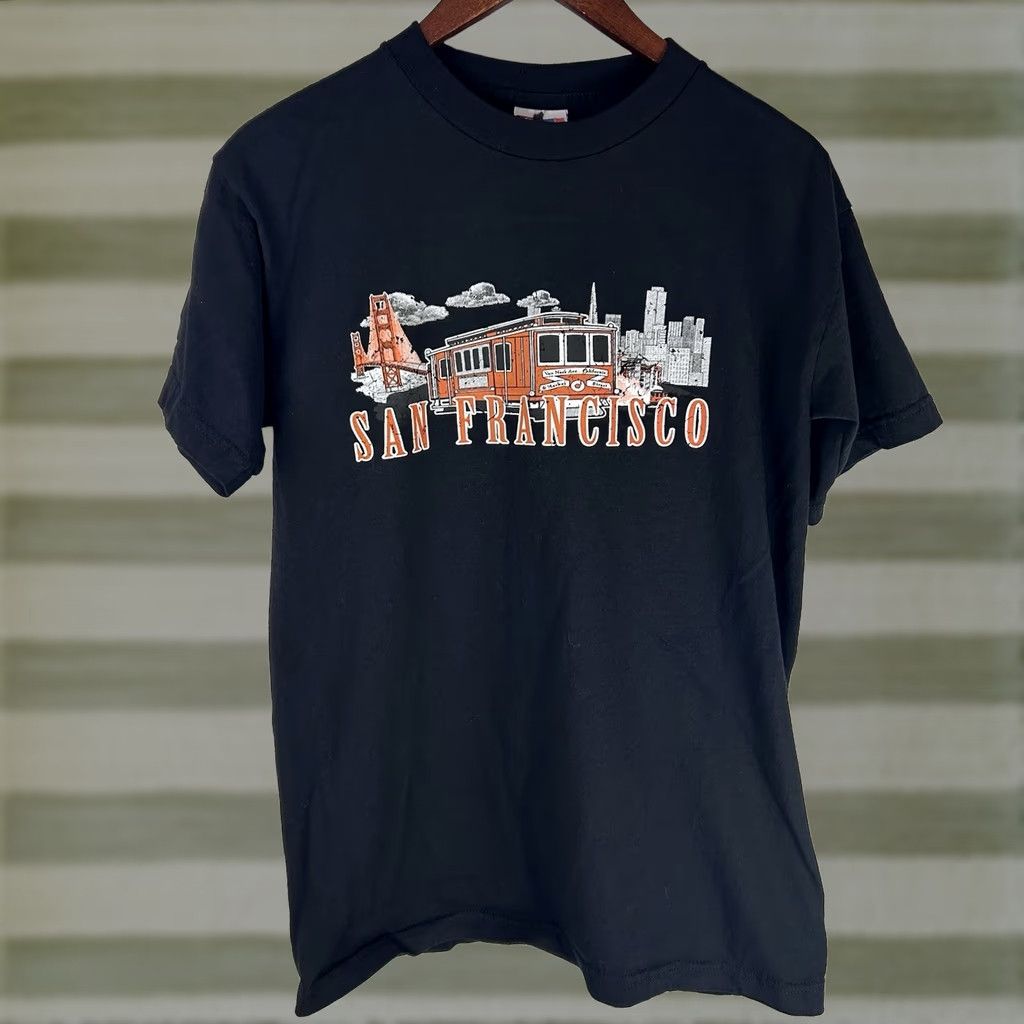 Vintage VINTAGE Bayside T-Shirt San Francisco Black Heavyweight Made USA M Men California USA 90s Theme Size US M / EU 48-50 / 2 - 1 Thumbnail