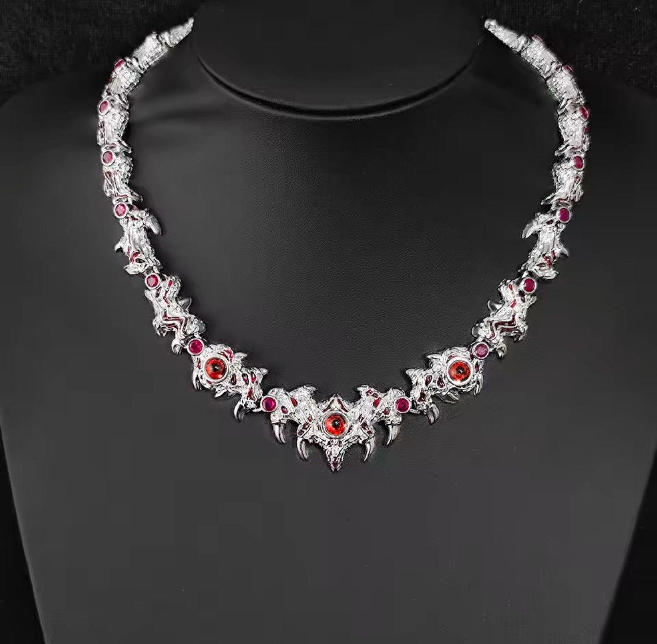 Jewelry Gothic Red Eyes Hip Hop Design Chain Necklace Size ONE SIZE - 2 Thumbnail