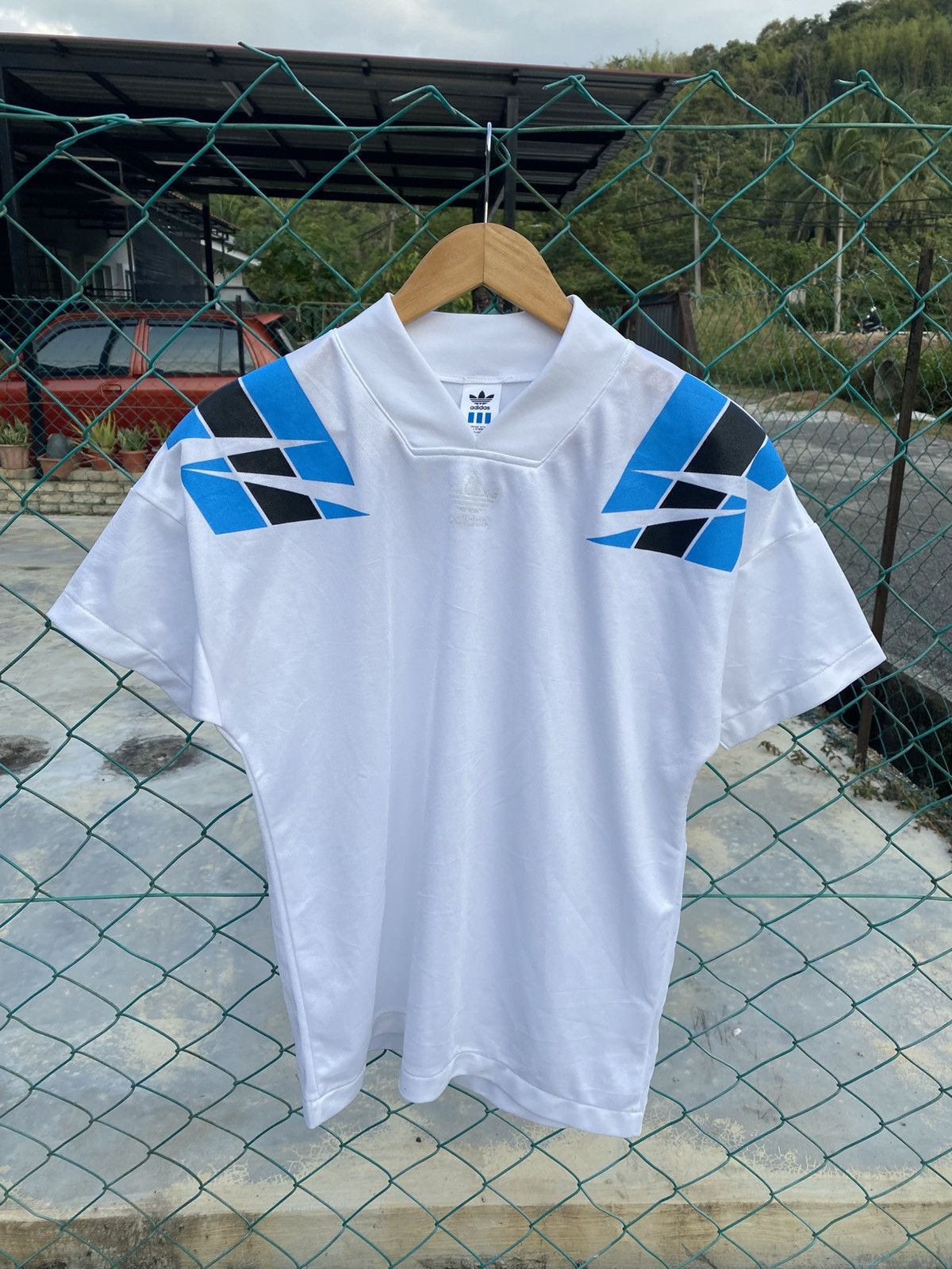 Adidas Vintage 90’s adidas jersey Size US M / EU 48-50 / 2 - 1 Thumbnail