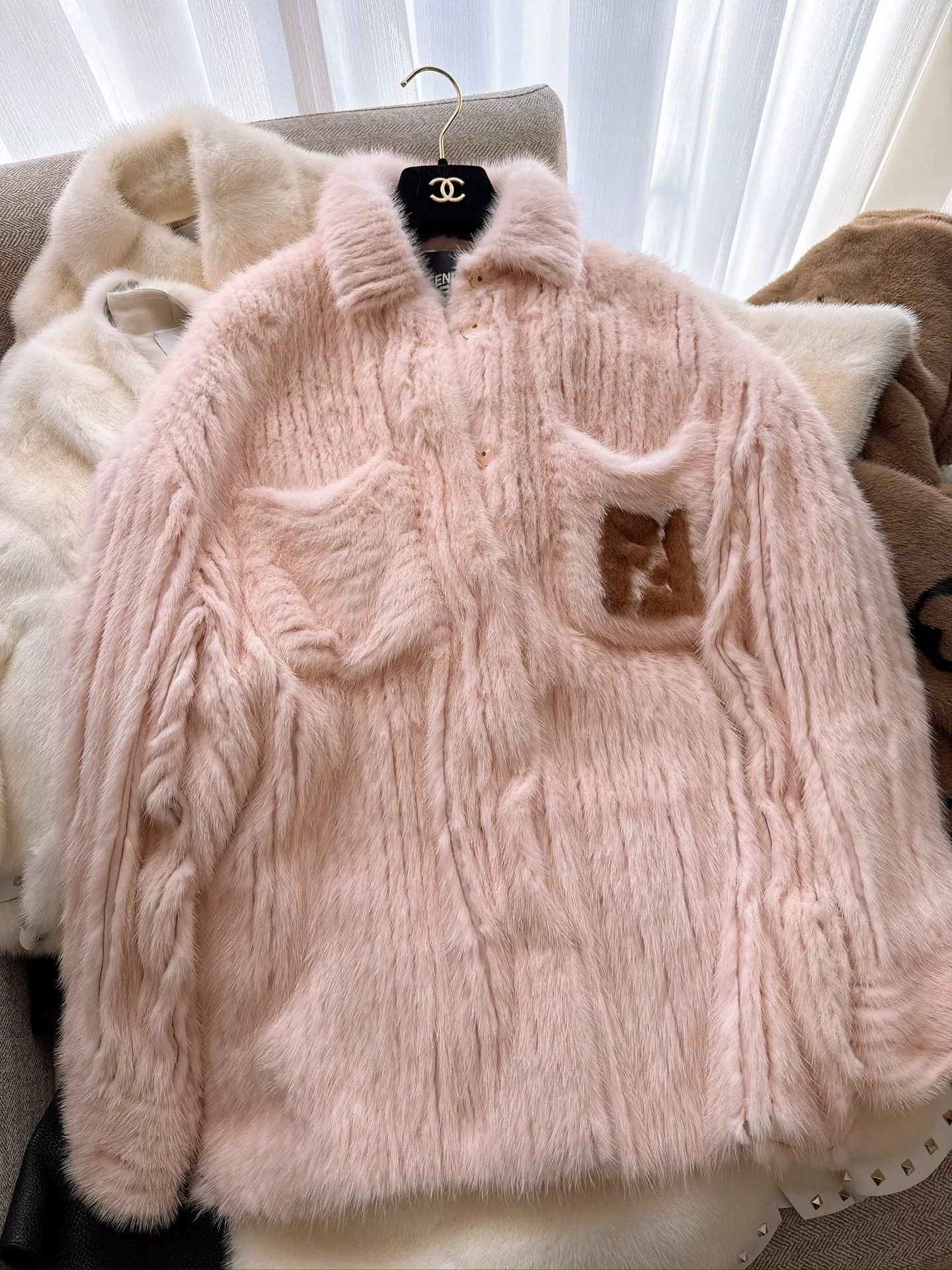 Fendi Fendi Pink Mink Fur Shirt Coat Size US S / EU 44-46 / 1 - 1 Thumbnail