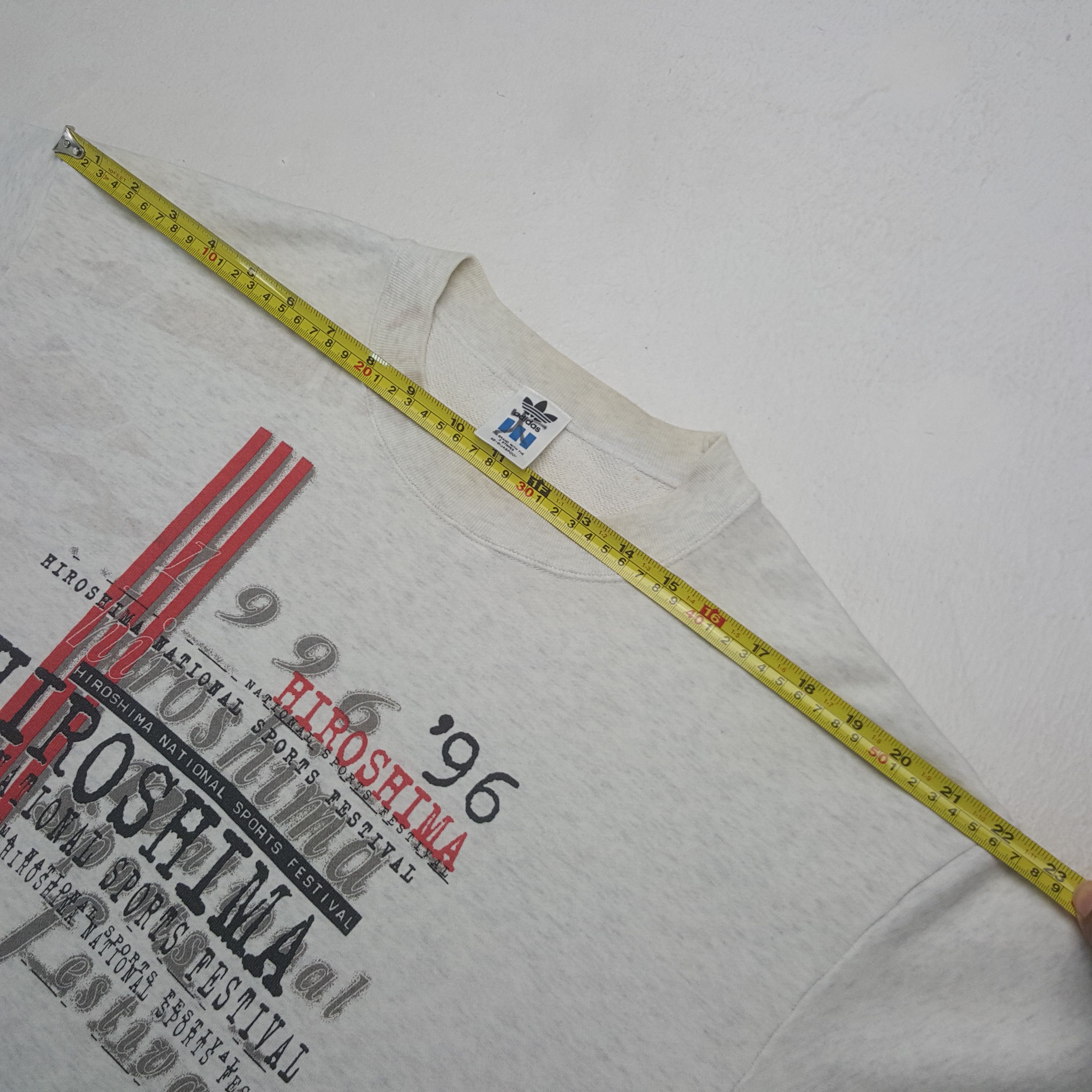 Adidas Vintage Adidas Hiroshima Sweatshirt Size US M / EU 48-50 / 2 - 5 Thumbnail