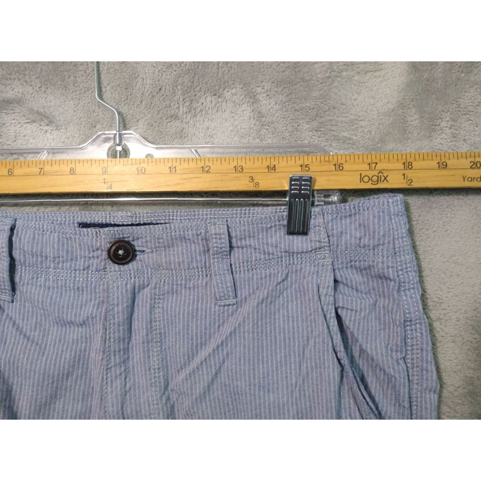 American Eagle Outfitters American Eagle Shorts Mens 33 x 10 Blue Striped Cargo Classic Baggy Mid Rise Size US 33 - 3 Thumbnail