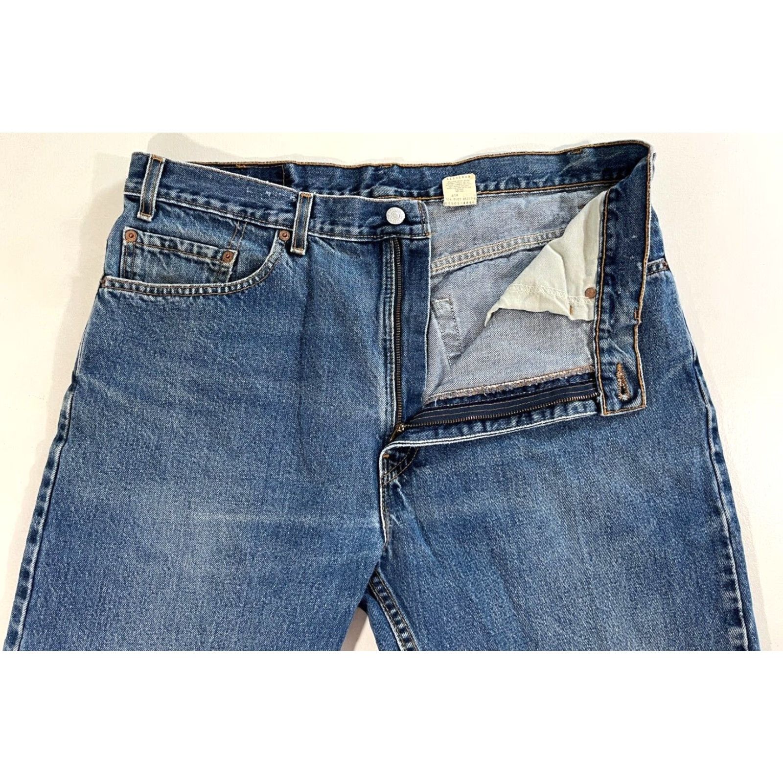 Levi's Levi's 505 Jeans Men Vintage 90s Regular Denim Blue 36x29 USA Made Waist 36 Inseam 29 Belt Loops Straight Size US 36 / EU 52 - 4 Thumbnail