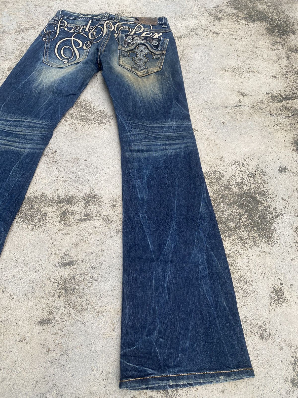 If Six Was Nine × Le Grande Bleu (L.G.B.) Flare Jeans Red Papper Clawmark Studded Cross Bootcut Size US 30 / EU 46 - 14 Thumbnail