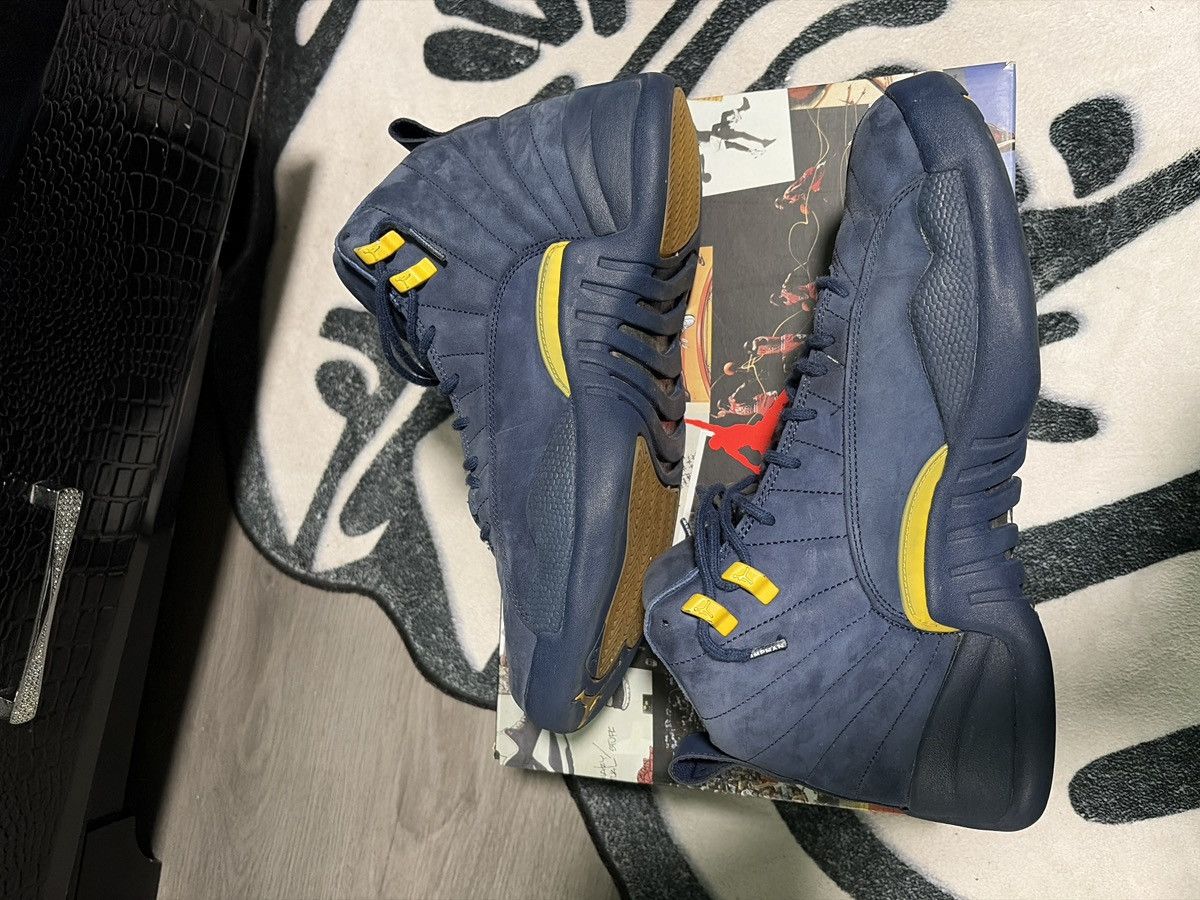 Jordan Brand Jordan 12 Michigan Size US 12 / EU 45 - 2 Thumbnail
