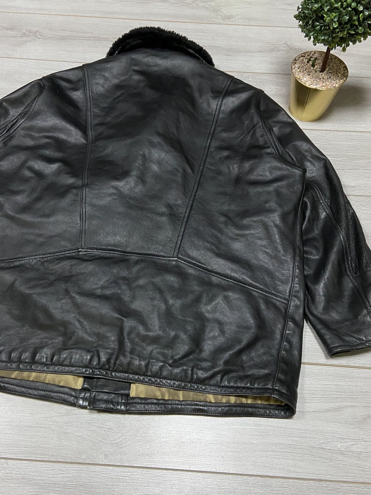 Chevignon Chevignon vintage fur leather worn jacket fly Size US XL / EU 56 / 4 - 4 Thumbnail