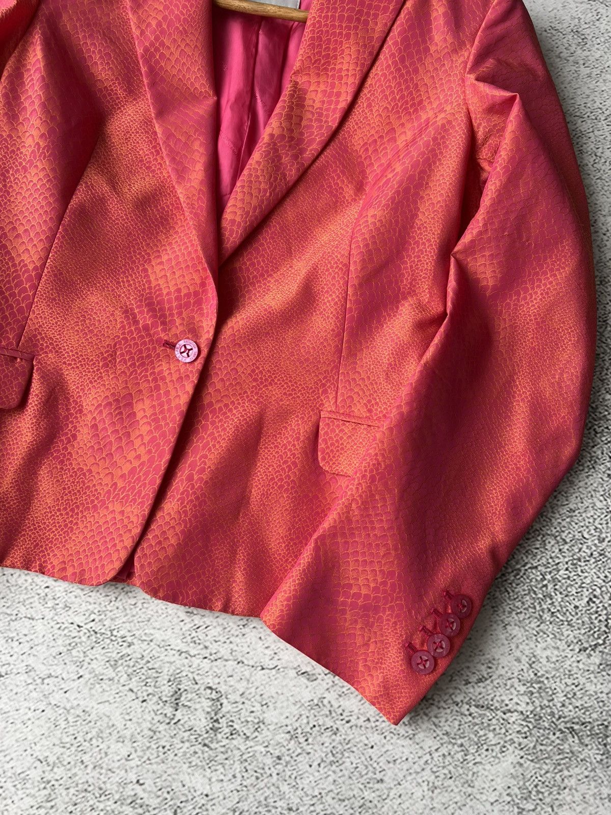 Versace Jeans Couture Vintage Versace Jeans Couture Blazer Pink Made in Italy Rare Size M / US 6-8 / IT 42-44 - 8 Thumbnail