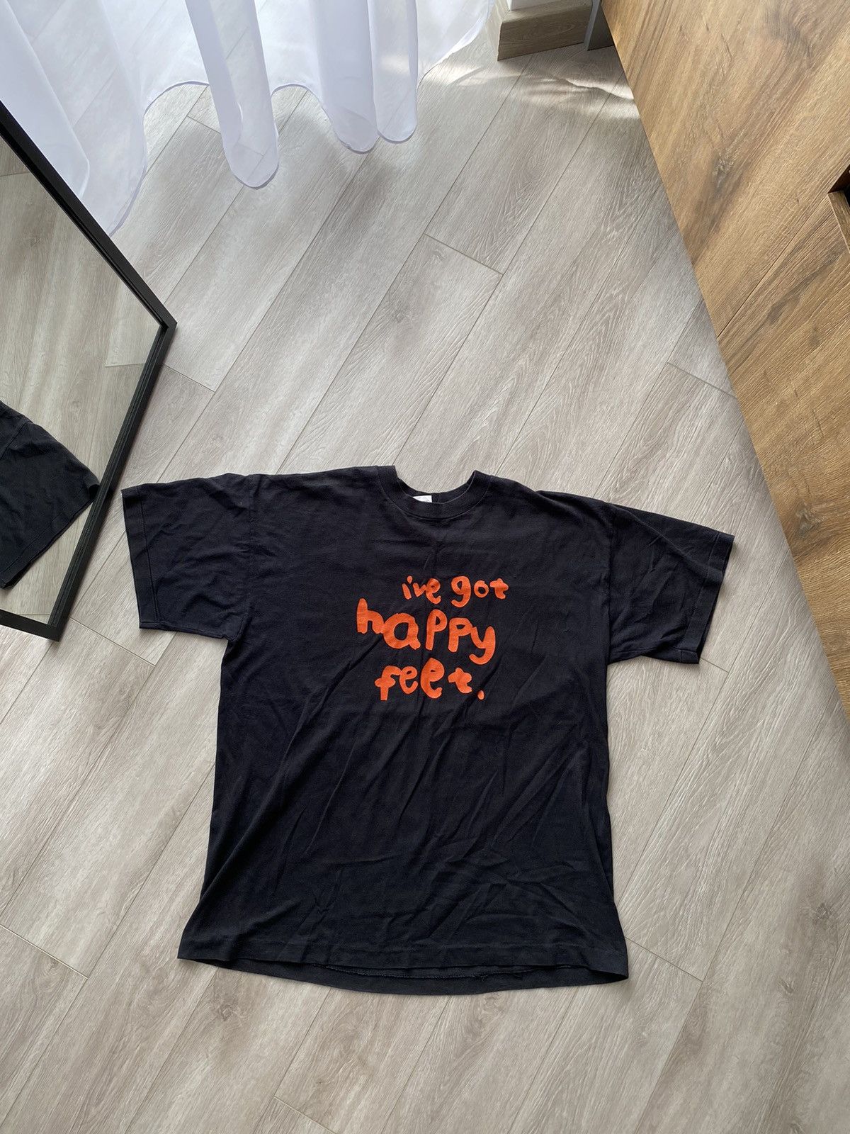 Vintage 90s Clarks I've Got Happy Feet Black Fade T-Shirt