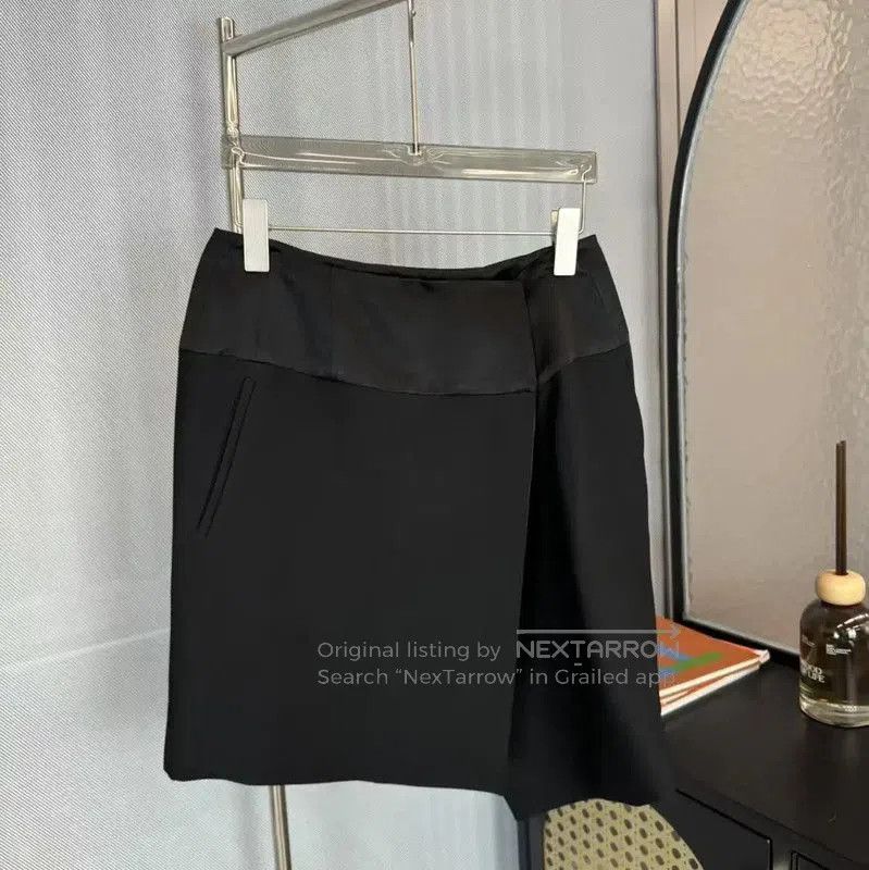 Dior Dior Black Silk Women's Skirt . Size 35" - 1 Thumbnail