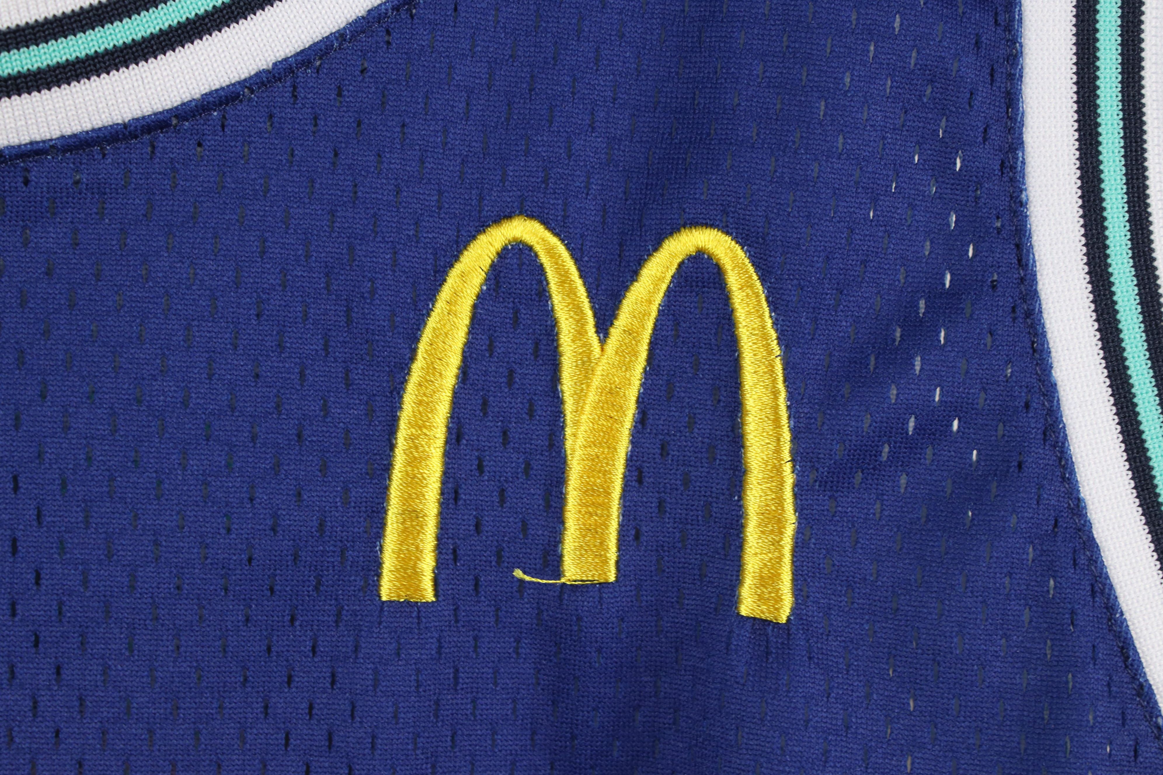 Diamond Supply Co. × Vintage Diamond Supply Co x McDonalds Squad Lola Basketball Jersey Size US L / EU 52-54 / 3 - 4 Thumbnail