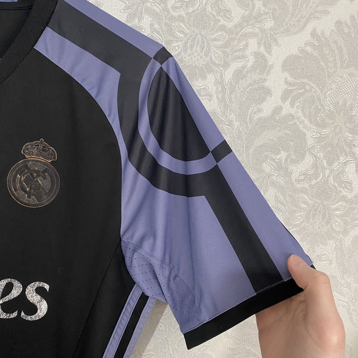 Adidas Adidas Real Madrid 2016/2017 3rd Third Away Soccer Jersey Size US M / EU 48-50 / 2 - 8 Thumbnail