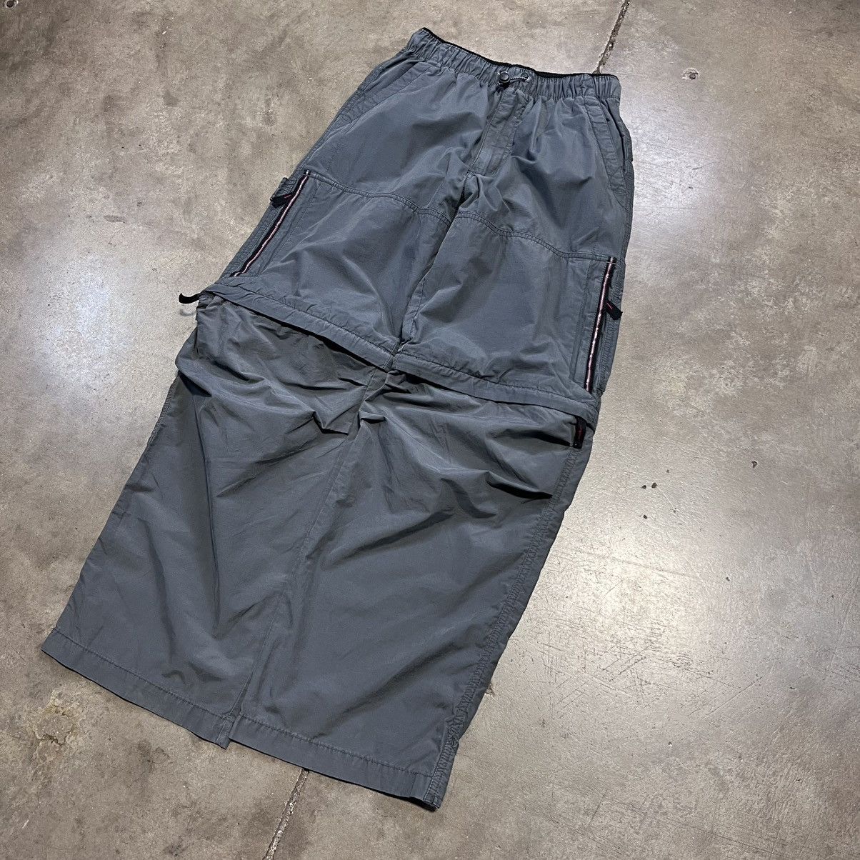 UNIONBAY × Vintage Vintage Y2K Union Bay Cargo Pants Knee Zip Skater Baggy Size US 28 / EU 44 - 2 Thumbnail