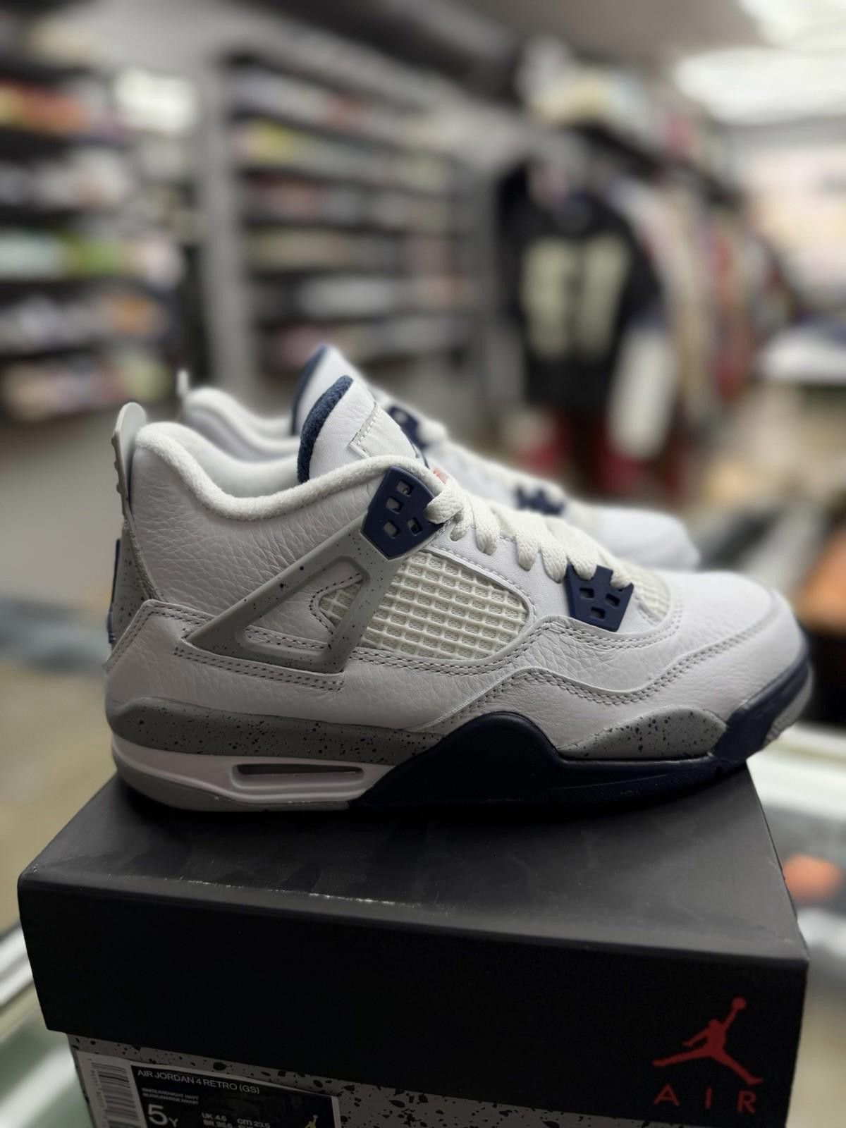 Nike Nike Air Jordan 4 Retro Midnight Navy (GS)408452-140 5Y/6.5W Size US 5 / EU 37 - 4 Thumbnail