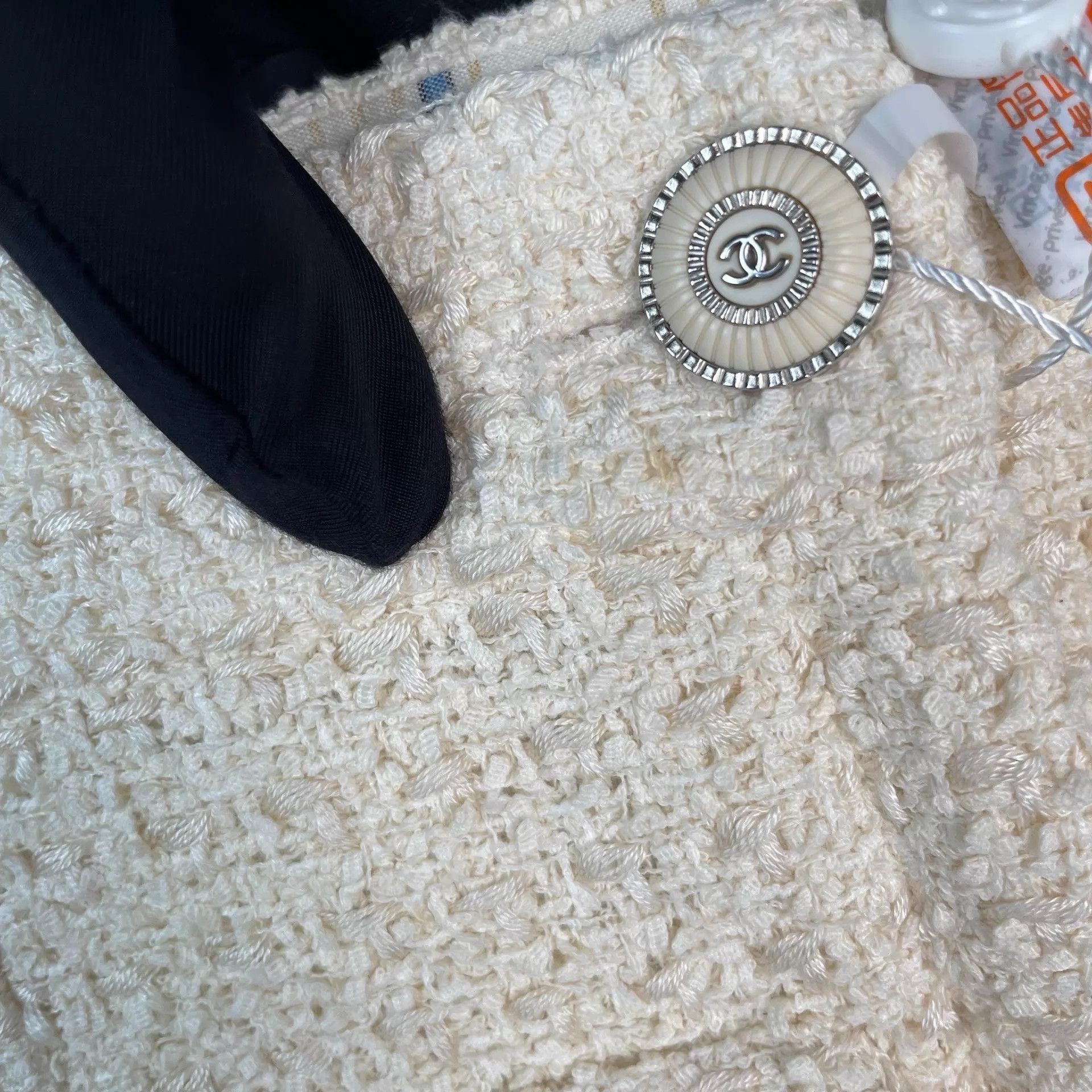 Chanel Chanel Women's 36 Skirt Size 26" / US 2 / IT 38 - 2 Thumbnail