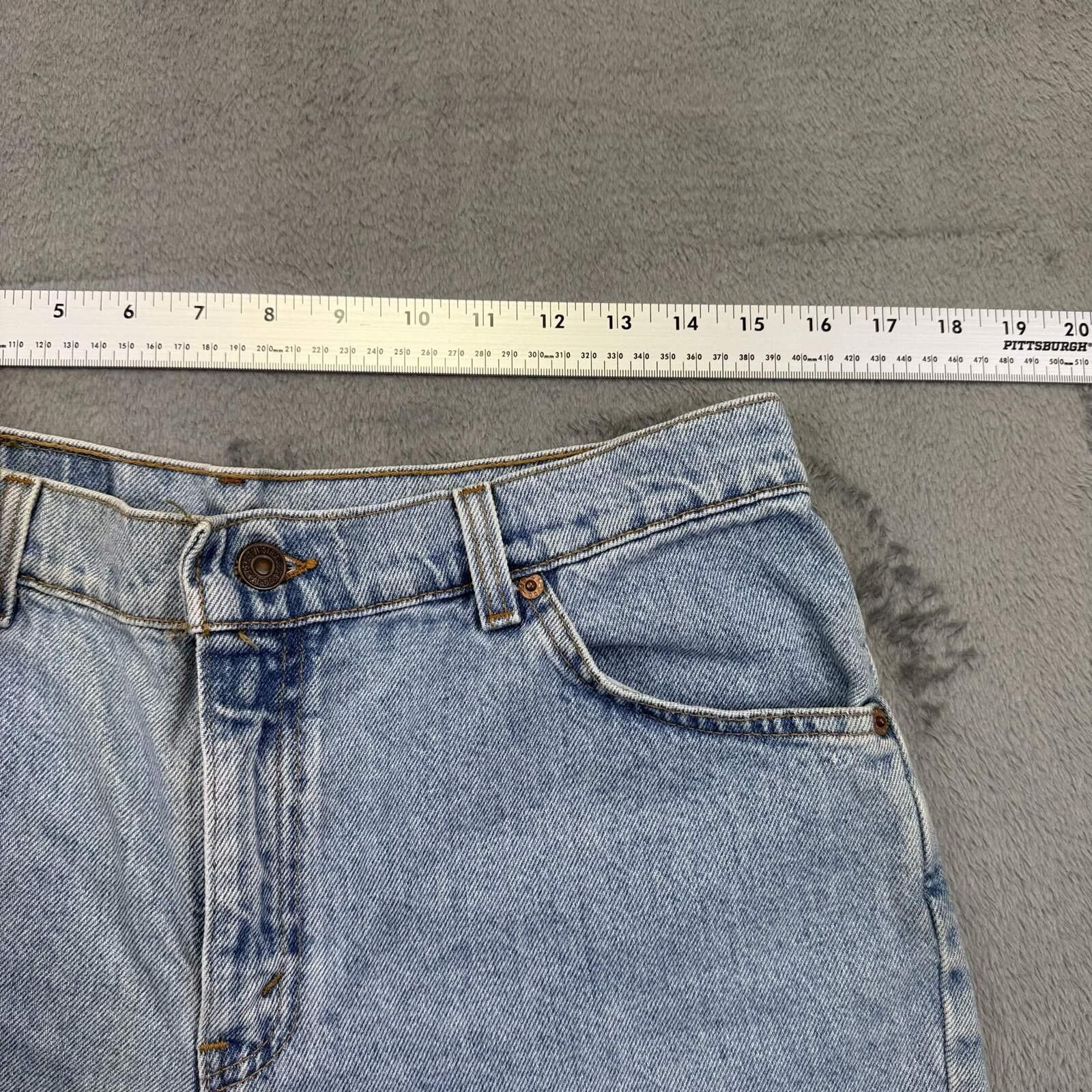 Levi's Levi's Women's High-Waisted Light Wash Denim Shorts Size 30" / US 8 / IT 44 - 3 Thumbnail