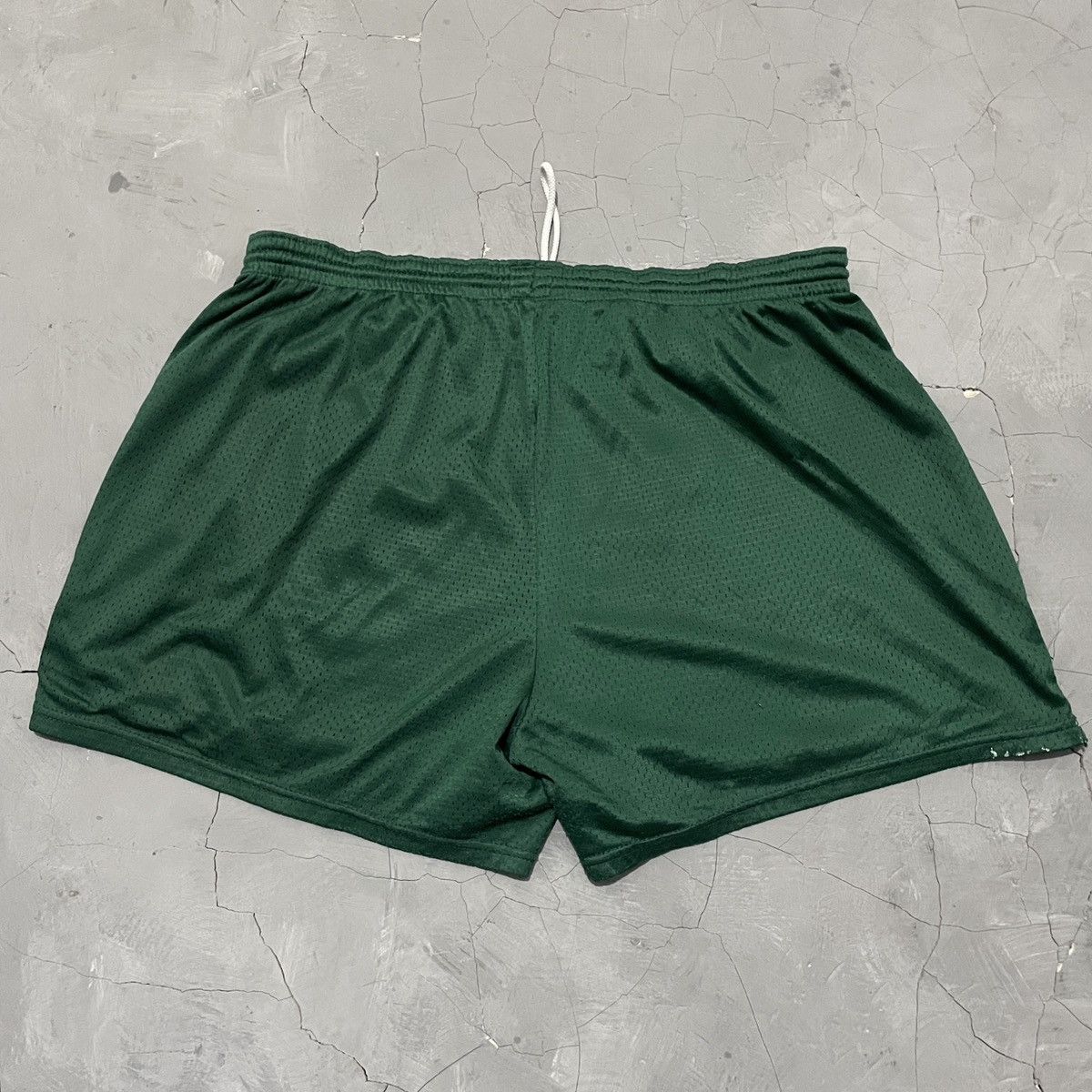 Champion Rare Vintage 70s Champion Gym Shorts University Size US 33 - 6 Thumbnail