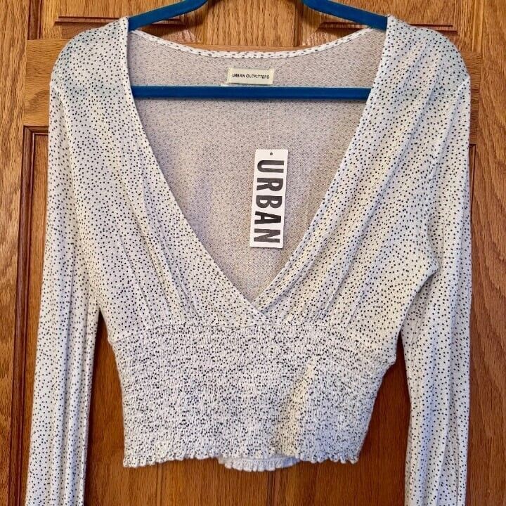 Urban Outfitters Urban Outfitters Women's White Black Polka Dot Wrap Crop To Size M / US 6-8 / IT 42-44 - 2 Thumbnail