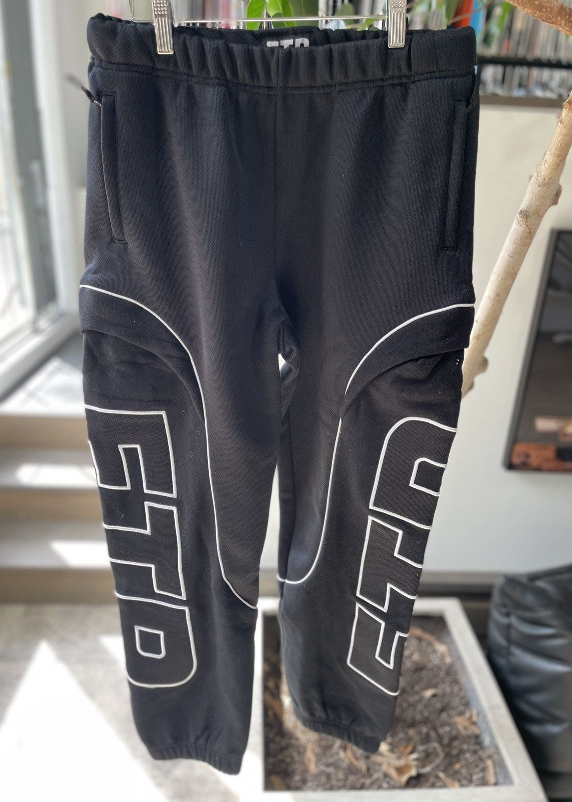 Fuck The Population FTP Mesh Piping Logo Sweatpant Size US 30 / EU 46 - 3 Thumbnail