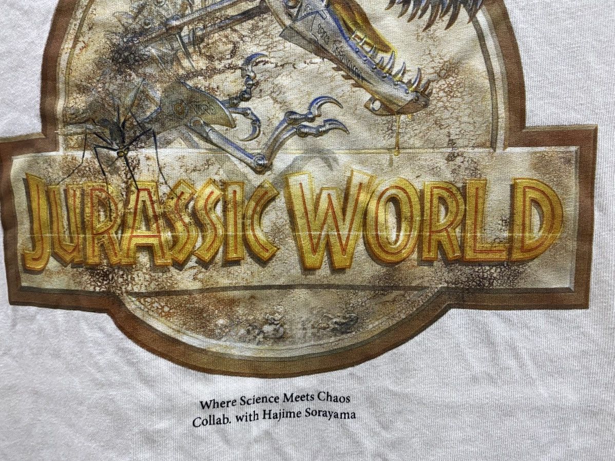 Uniqlo UNIQLO X JURASSIC WORLD X HAJIME SORAYAMA Size US L / EU 52-54 / 3 - 4 Thumbnail
