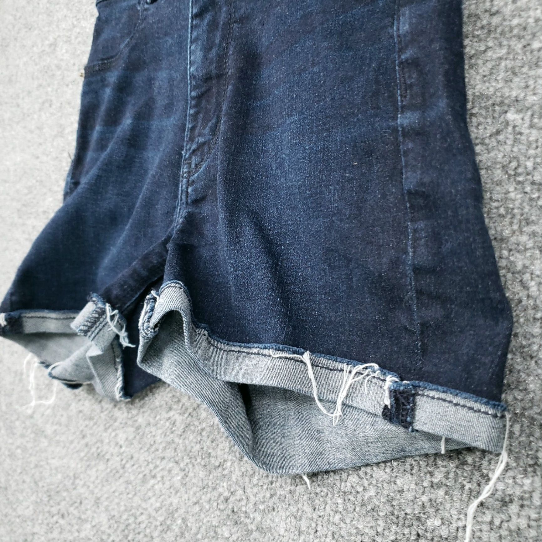 American Eagle Outfitters American Eagle Shorts Womens 0 Blue Cut-Off Mid Rise Stretch Dark Wash Denim Shirt? Size 25" / US 0 / IT 36 - 6 Thumbnail