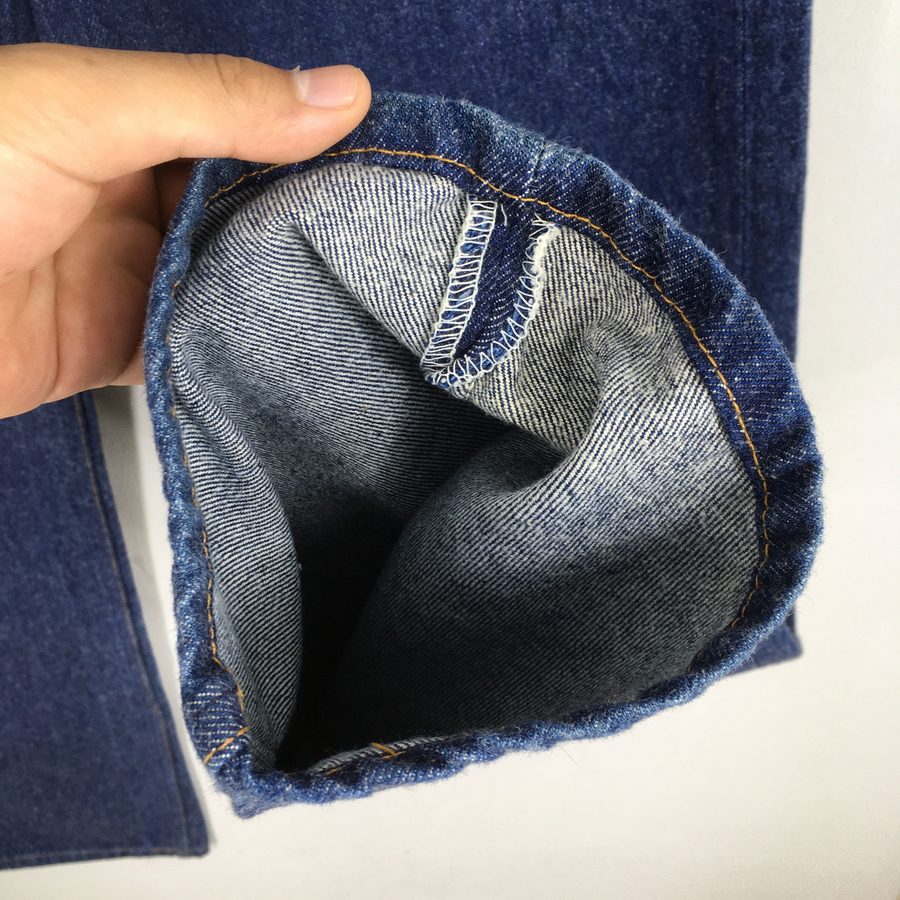 Levi's Size 32x33.5 Vintage 90s Levi's 501 Faded Blue Jeans S2080 Size US 32 / EU 48 - 5 Thumbnail