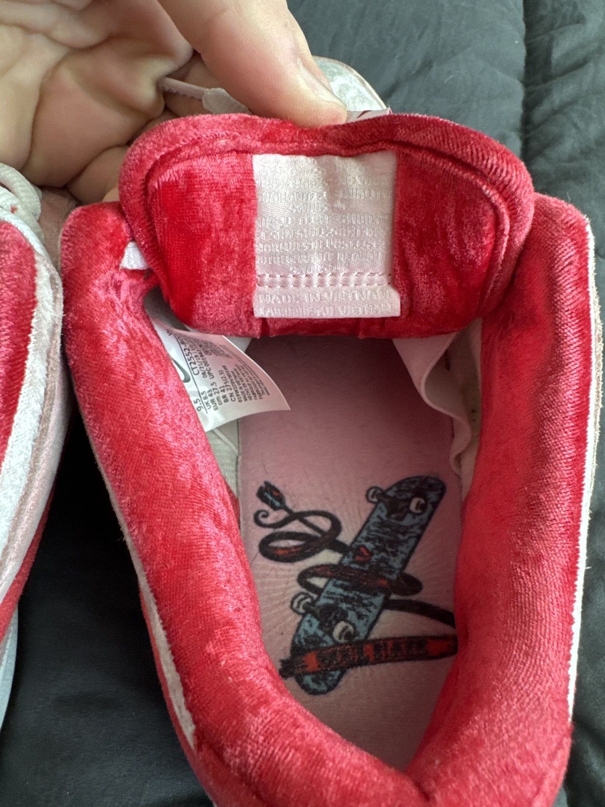 Nike × StrangeLove Skateboards Strangelove Nike Dunks Size US 9.5 / EU 42-43 - 7 Thumbnail