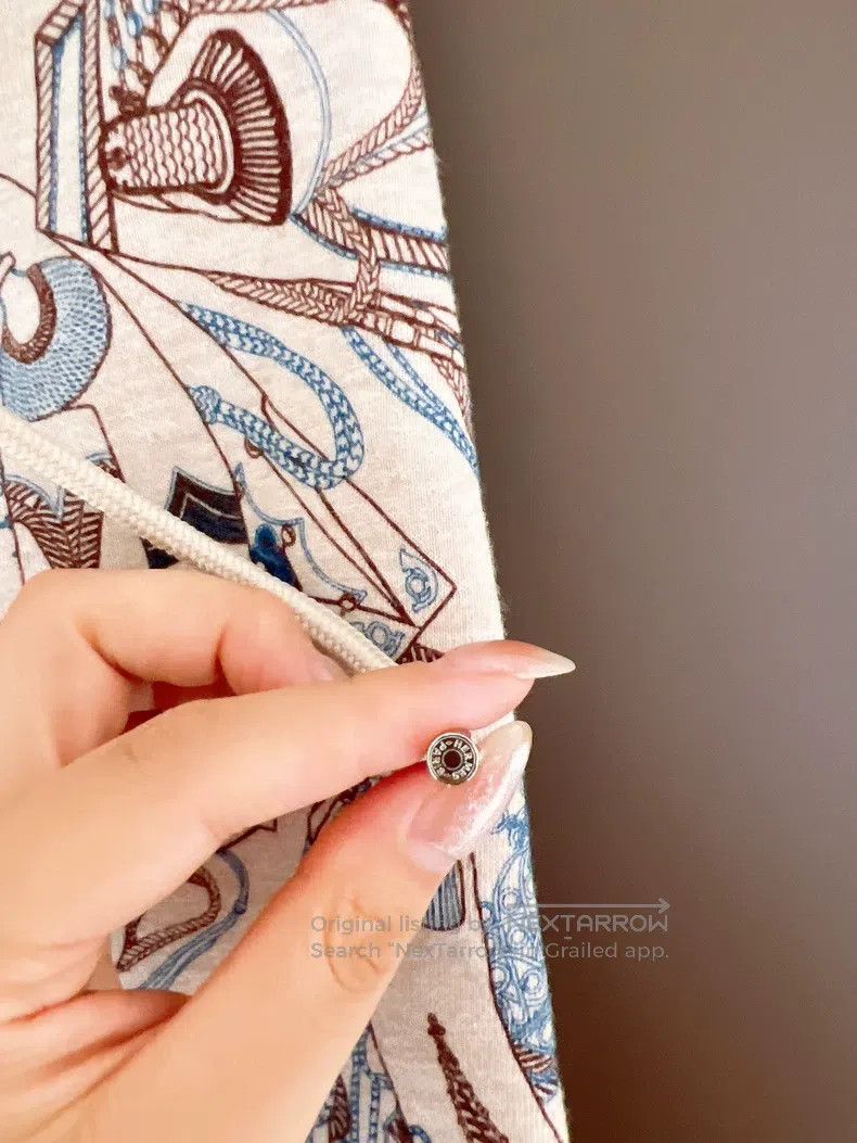 Hermes Hermes Left Aifu and Dragon Knight Printed Velvet Half Ski Size 42" / US 20 - 5 Thumbnail