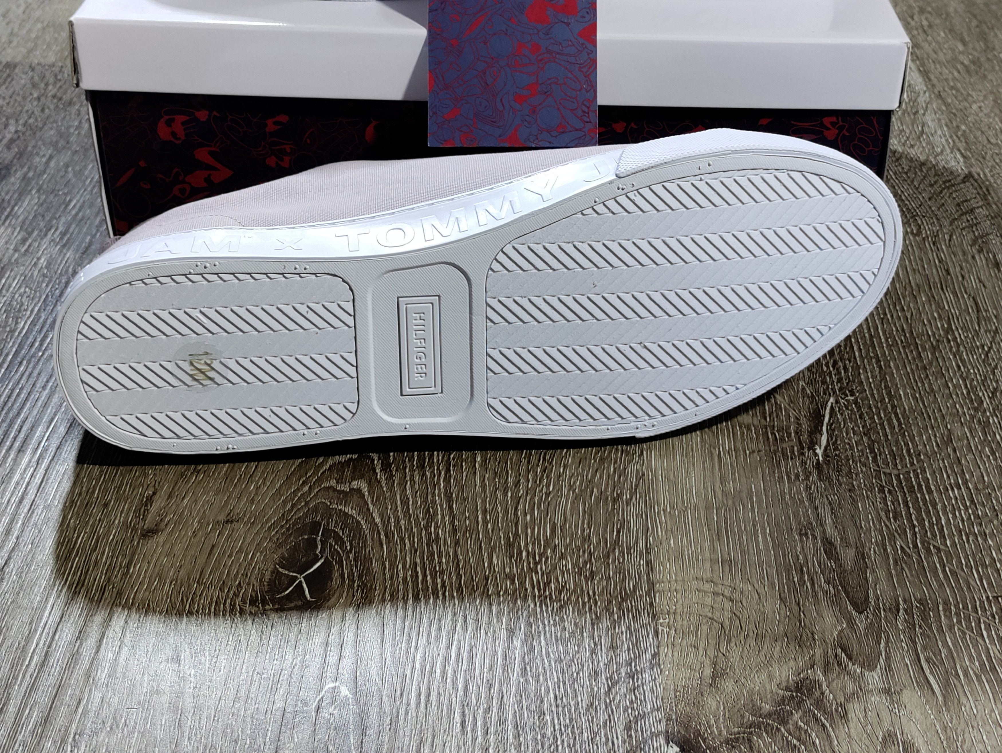 Tommy Hilfiger Tommy Hilfiger X Space Jam Sneakers Size US 12 / EU 45 - 6 Thumbnail