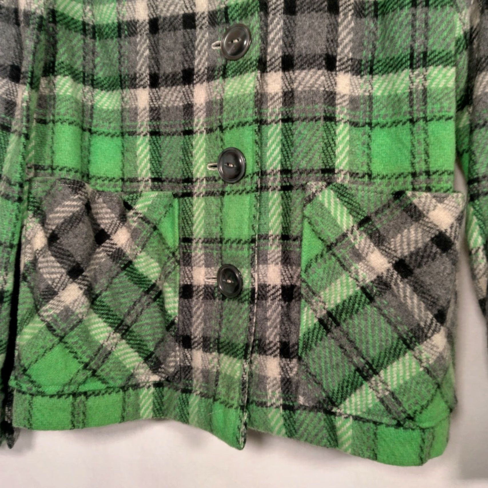 Vintage VINTAGE Womens Coat Shirt Jacket Wool blend Green Black Plaid 1950s 1960s Small SS Women Shirt Jacket Wool blend Green Black Plaid 1950s 1960s Size S / US 4 / IT 40 - 6 Thumbnail