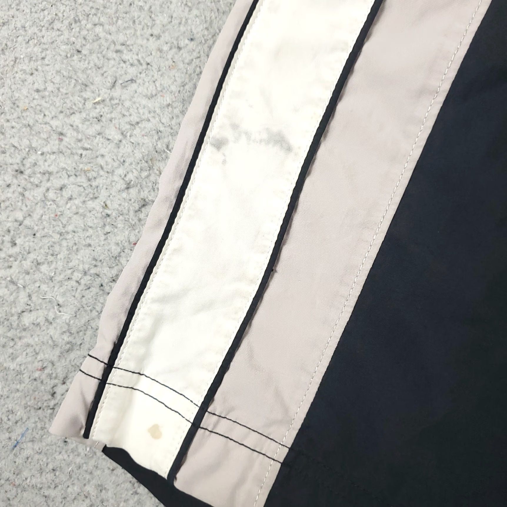 Nike VINTAGE Nike Shorts Mens XL Gray Swoosh Beach Board Swim Trunks Size US 36 / EU 52 - 6 Thumbnail
