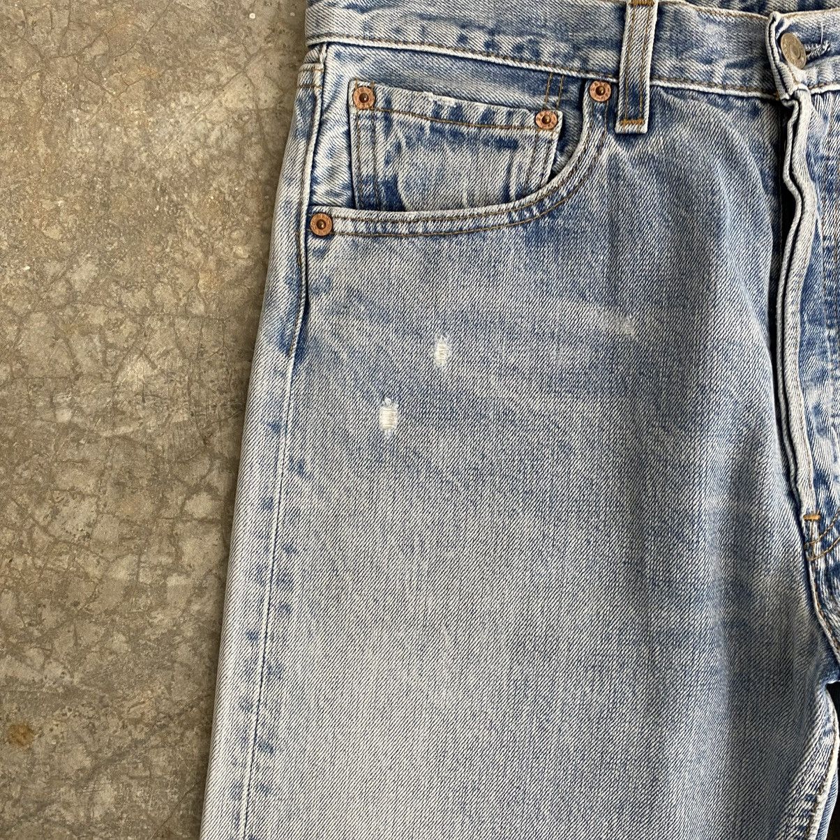 Levi's Vintage Late 90’s Levis 501 Faded Light Blue Jeans Size US 31 - 7 Thumbnail