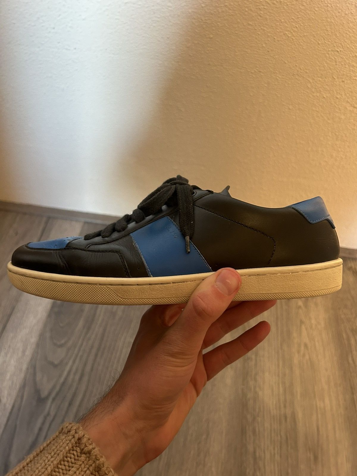 Saint Laurent Paris Saint Laurent Low-Top Court Sneaker - Size 39 Size US 6 / EU 39 - 15 Thumbnail