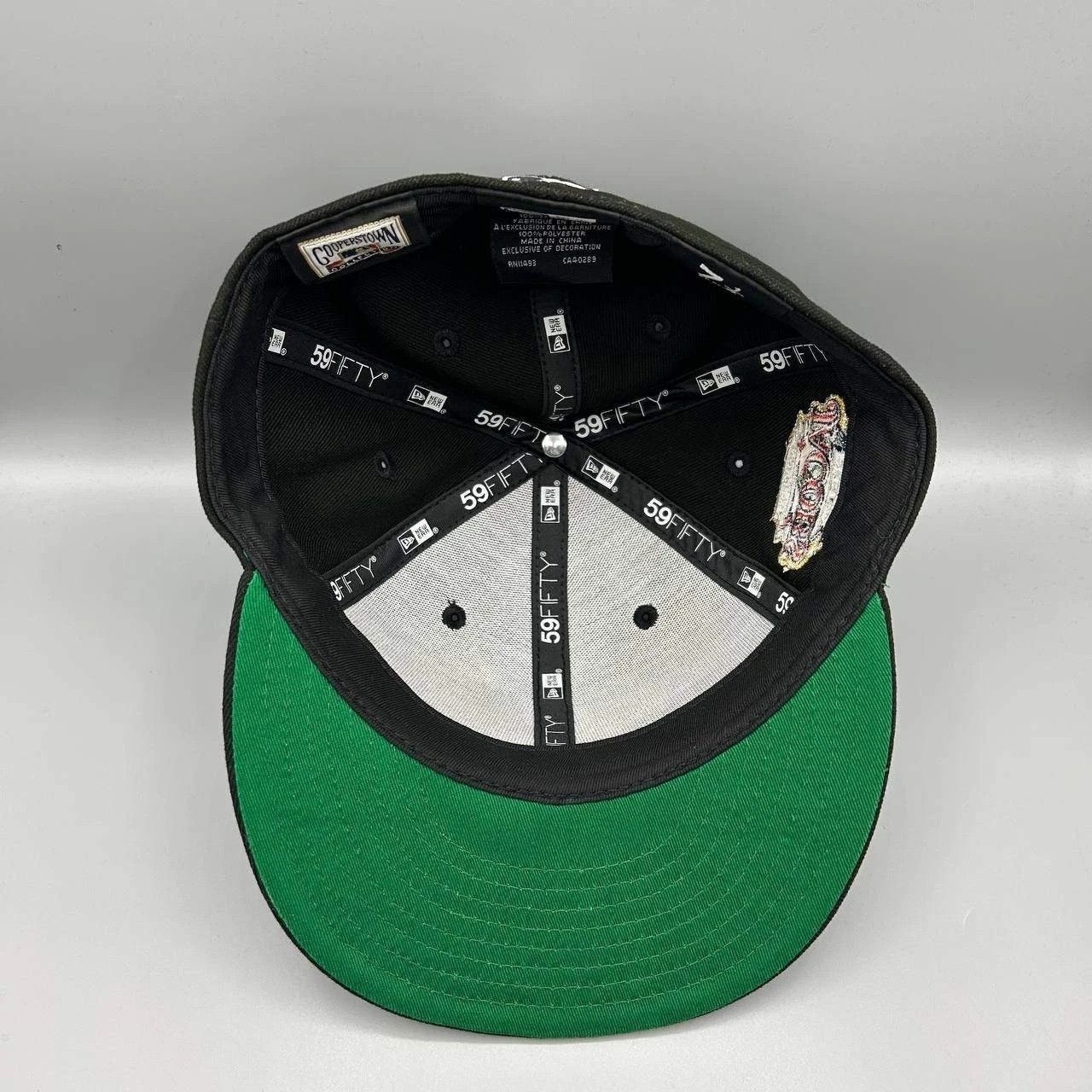 New Era Cleveland Indians Guardians Hat Men 7 1/4 Black MLB Fitted Size ONE SIZE - 2 Thumbnail