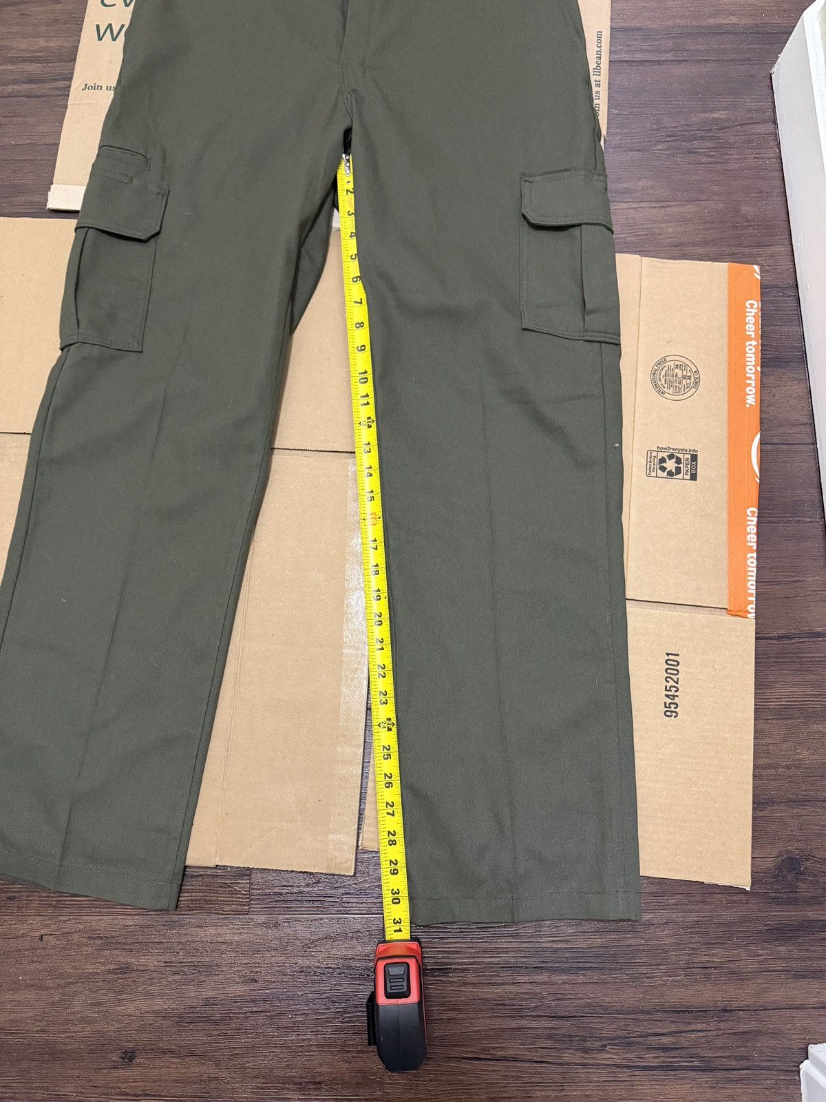 Dickies NWT Dickies x UO Straight Cargo Pants Size US 36 / EU 52 - 4 Thumbnail