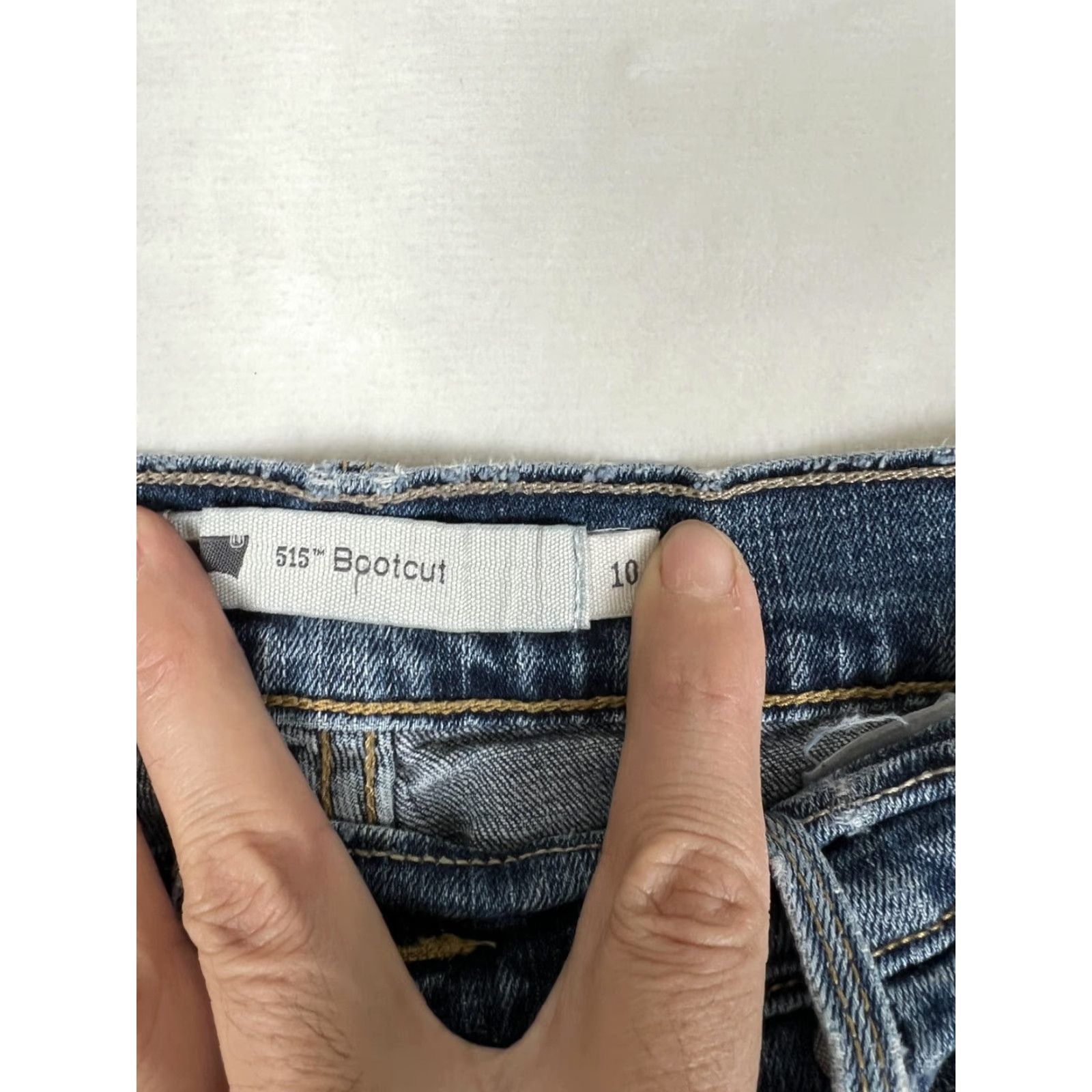 Levi's Levi's 515 Bootcut Jeans Women's 10 Blue Medium Wash Mid Rise Denim 30x30 Zip Button Pockets Size 32" / US 10 / IT 46 - 2 Thumbnail