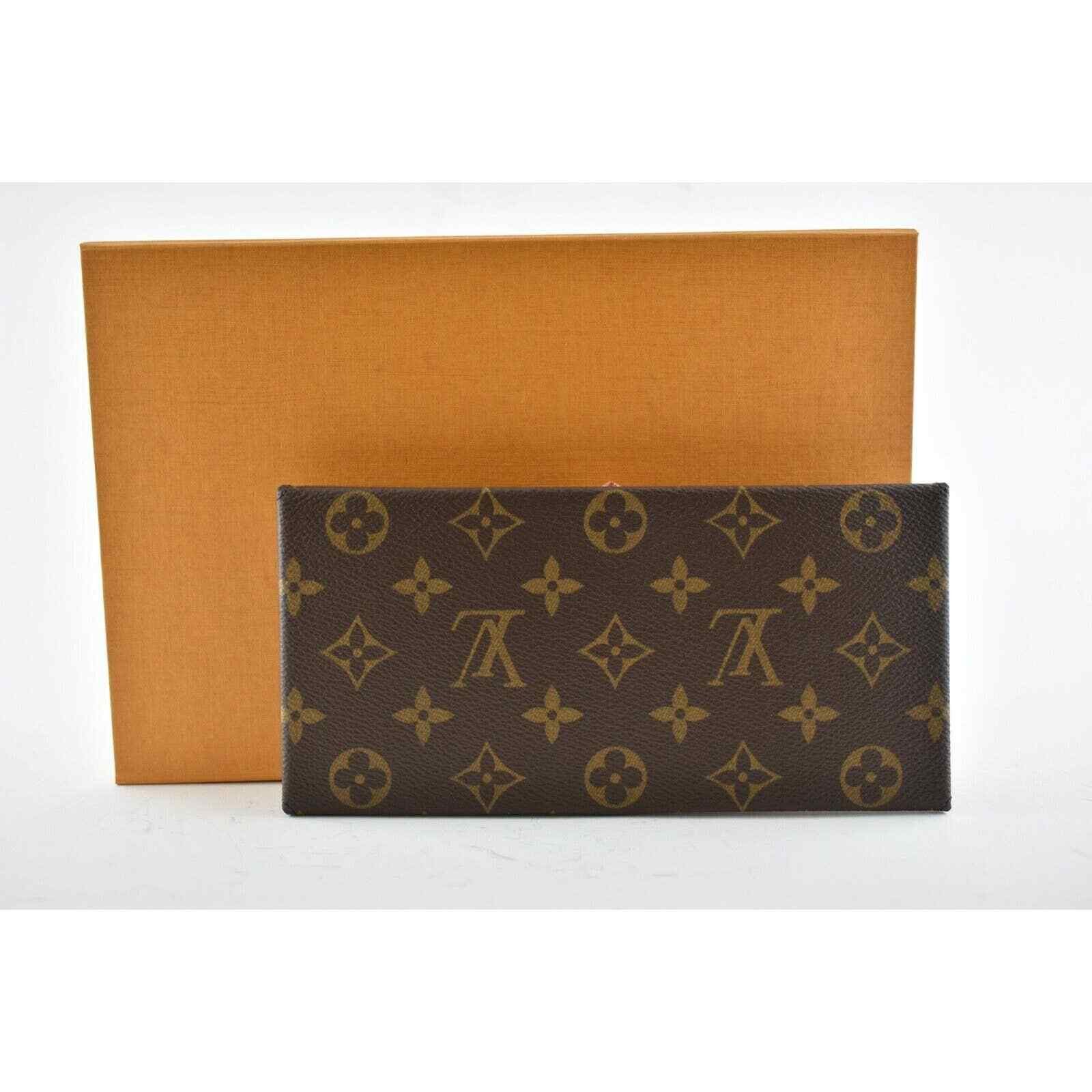 Louis Vuitton Louis Vuitton Silver Drinking Straws And Pouch Brown Case Size ONE SIZE - 9 Thumbnail