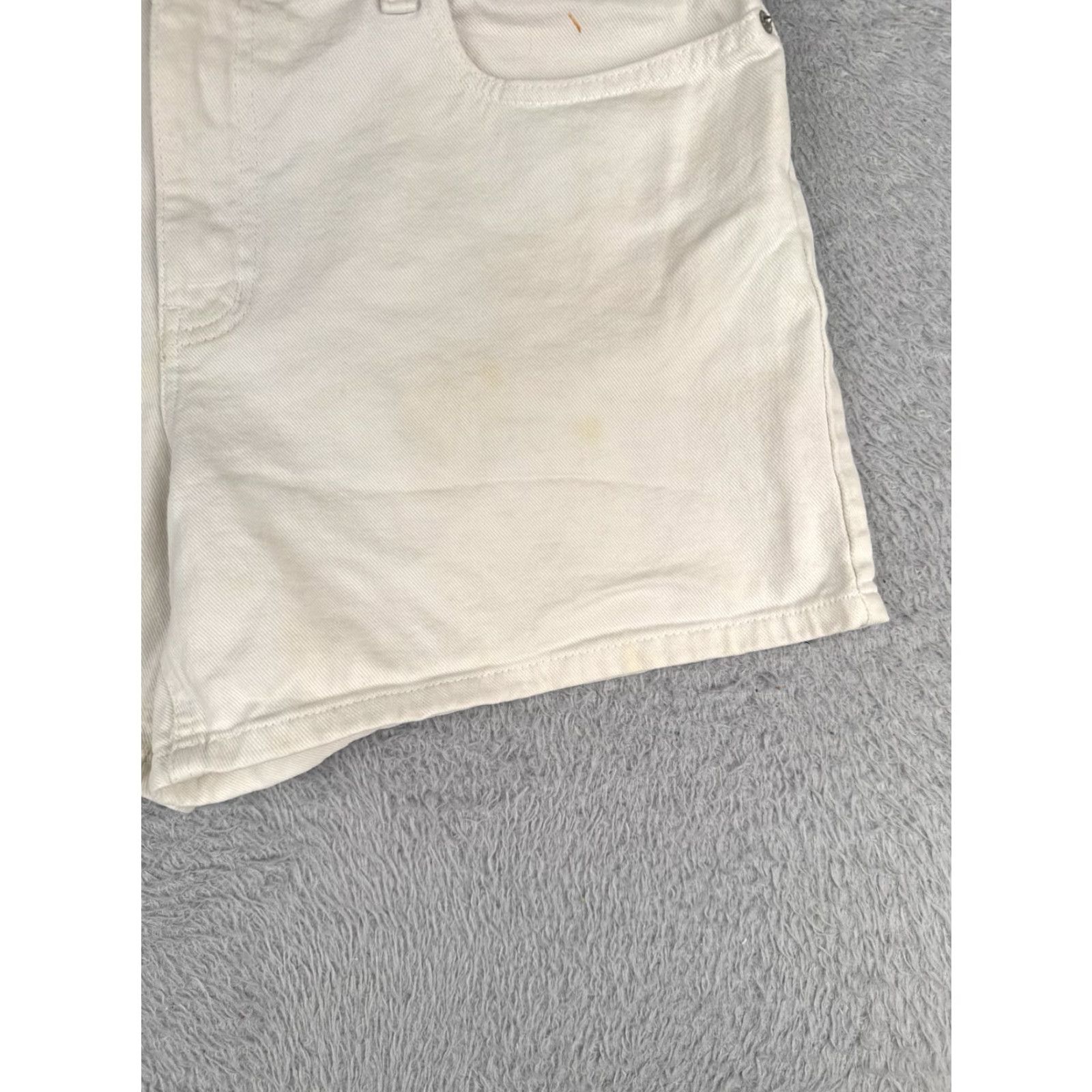 Polo Ralph Lauren VINTAGE Polo Ralph Lauren Shorts Women Denim 100% Cotton Mid Rise White 32x5 Regular Inseam 5" 12 Ladies Size 34" / US 12 / IT 48 - 2 Thumbnail