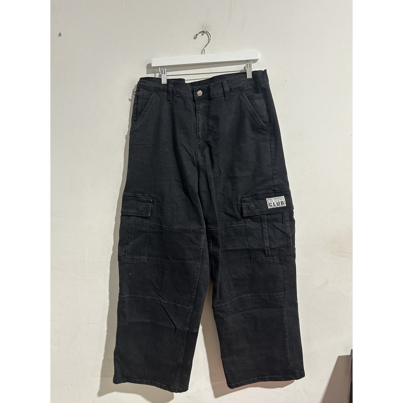 Other PRO CLUB HEAVYWEIGHT CARGO JEAN SIZE 38 PREOWNED Size US 38 / EU 54 - 1 Thumbnail