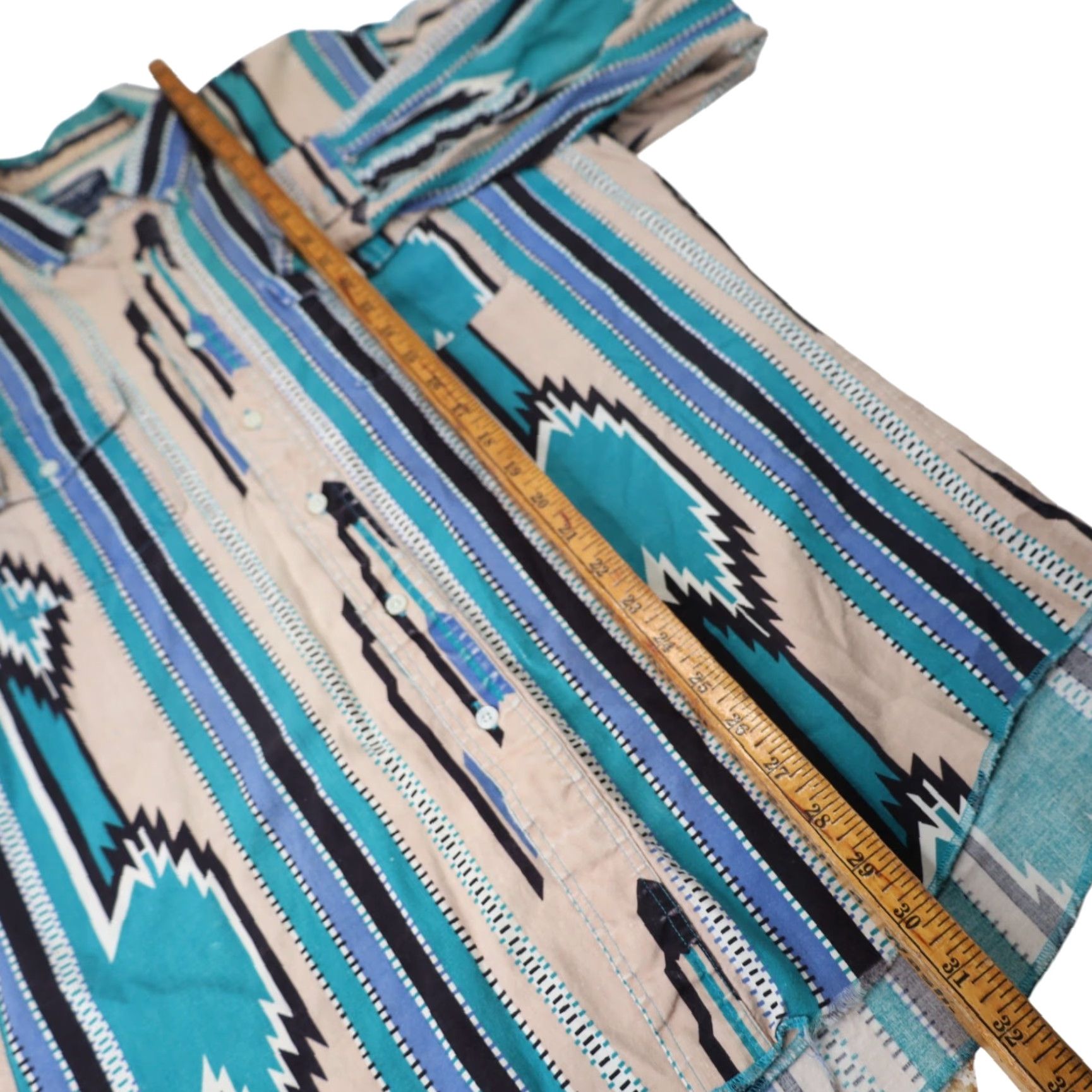 Wrangler VINTAGE Wrangler Mens Large Vertical Aztec Navajo Design Striped Western Shirt Size US L / EU 52-54 / 3 - 7 Thumbnail